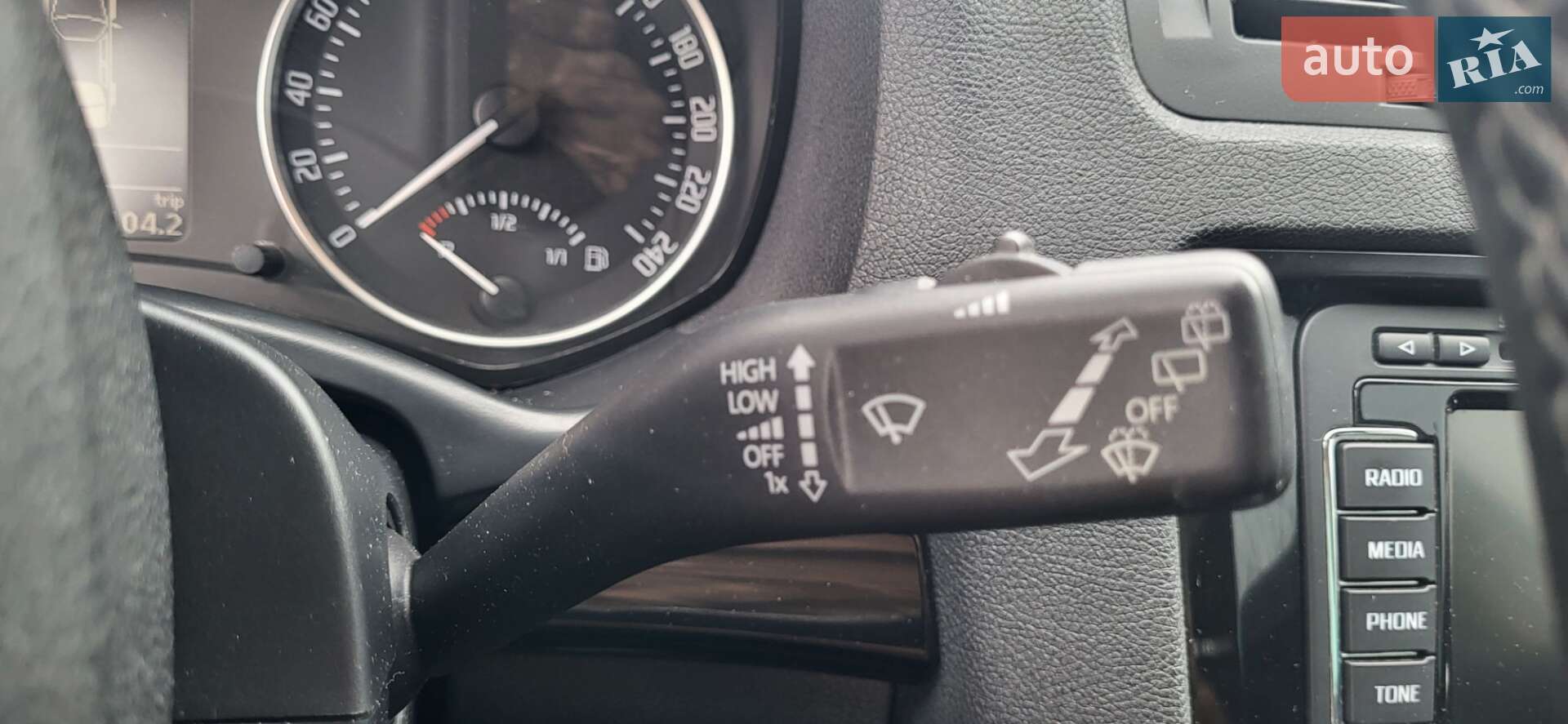 Skoda Octavia 2010 VIN TMBFK61Z1B2026893 фото оголошення 36 з 43