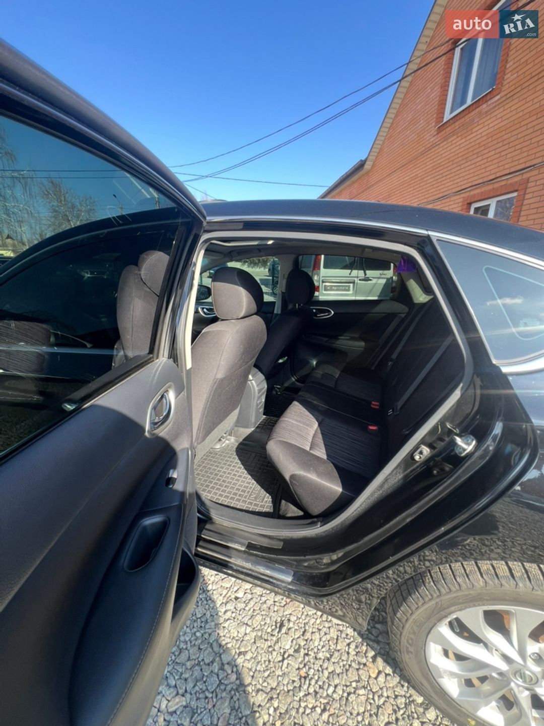 Nissan Sentra 2017 VIN 3N1AB7AP2HY315017 фото оголошення 9 з 14