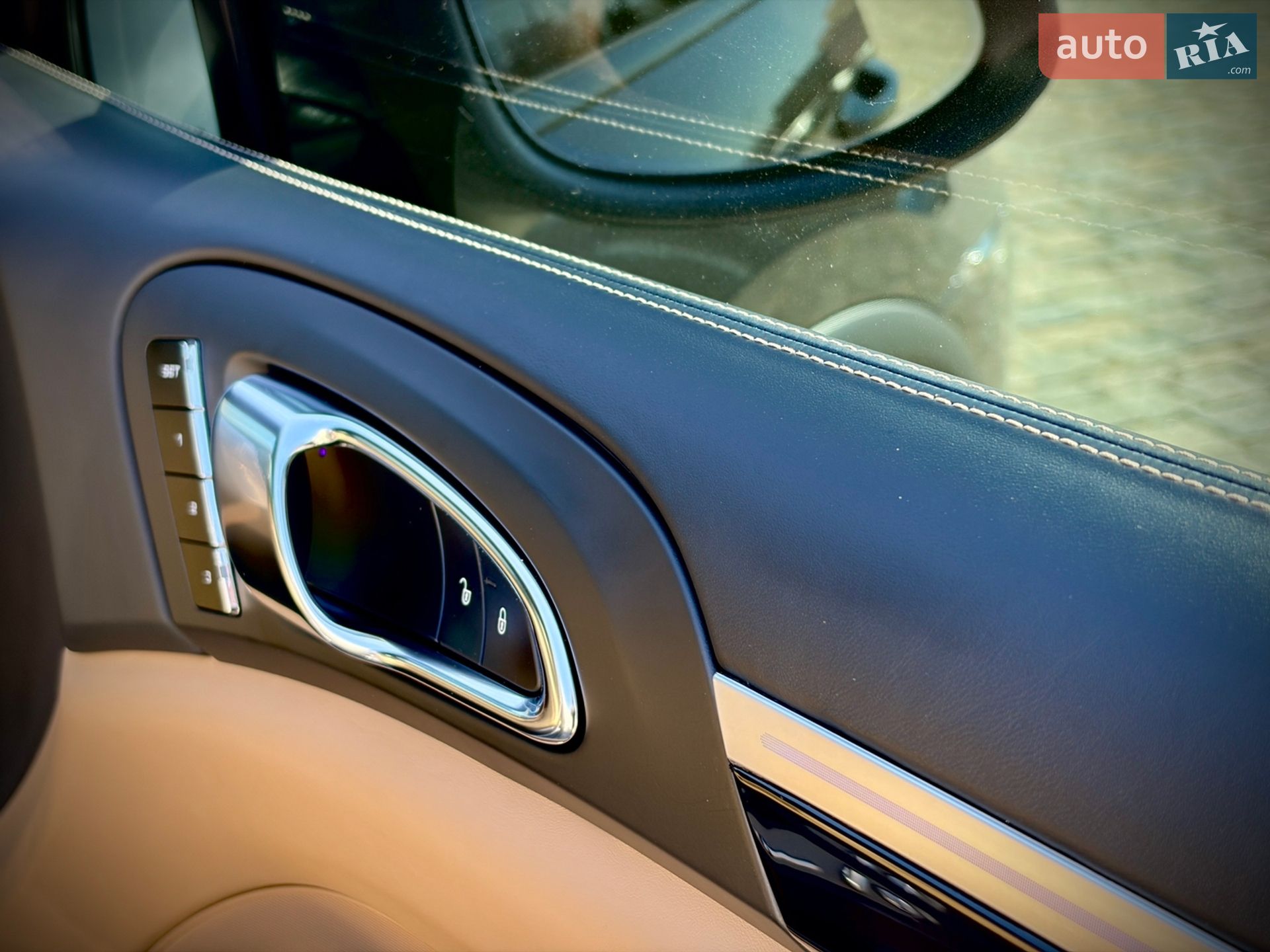 Porsche Cayenne 2013 VIN WP1ZZZ92ZELA65535 фото оголошення 26 з 50