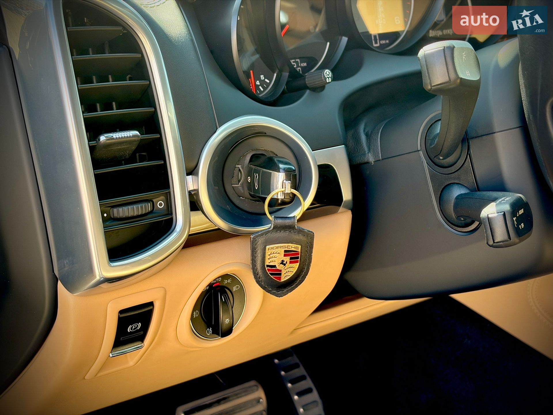 Porsche Cayenne 2013 VIN WP1ZZZ92ZELA65535 фото оголошення 40 з 50