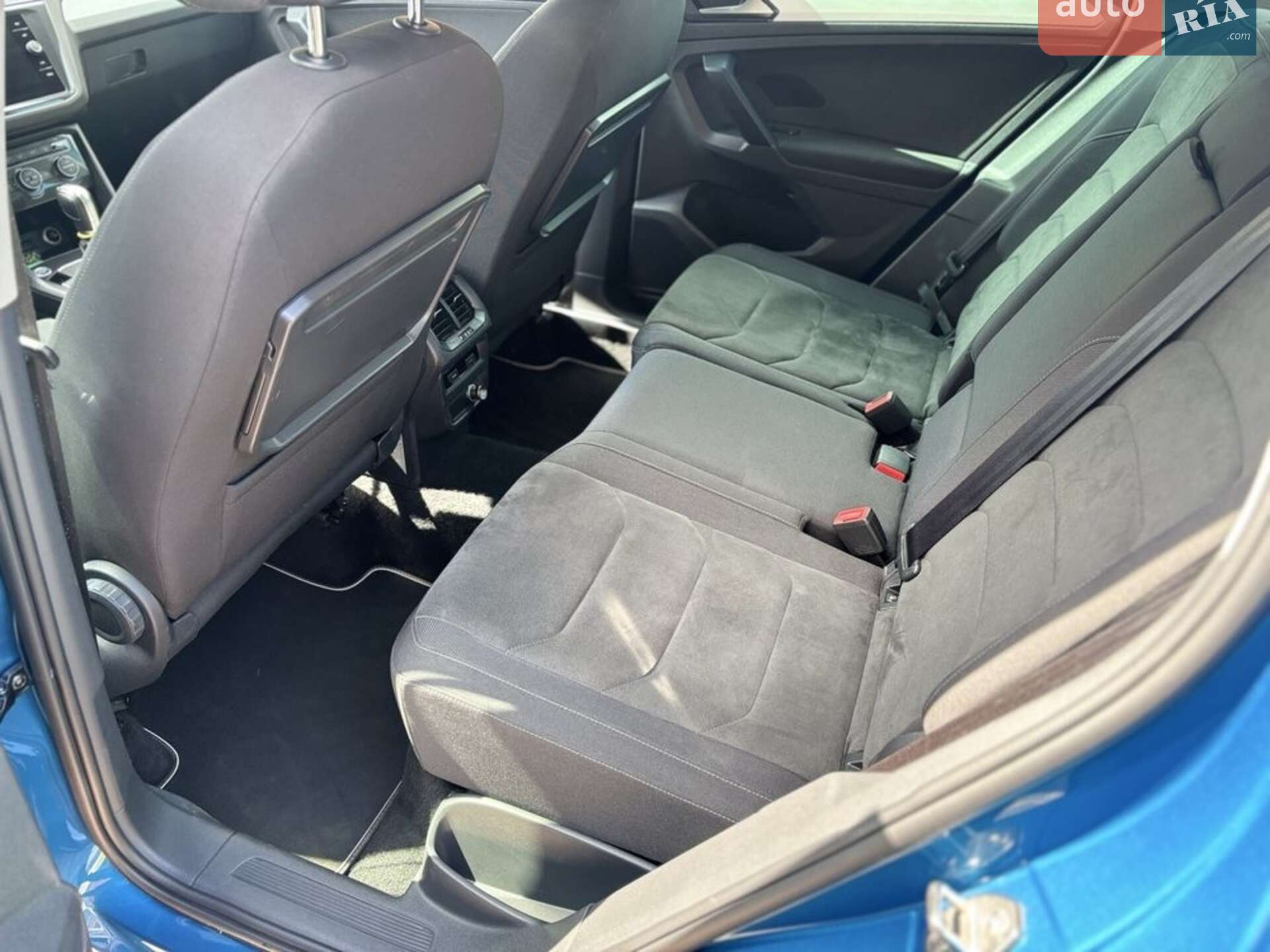 Volkswagen Tiguan 2018 VIN WVGZZZ5NZJW446511 фото оголошення 12 з 26