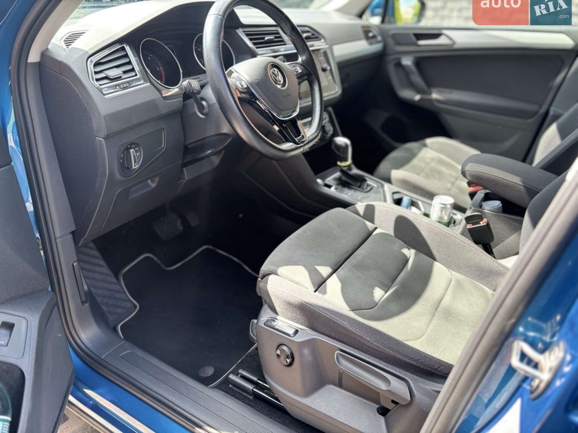 Volkswagen Tiguan 2018 VIN WVGZZZ5NZJW446511 фото оголошення 13 з 26
