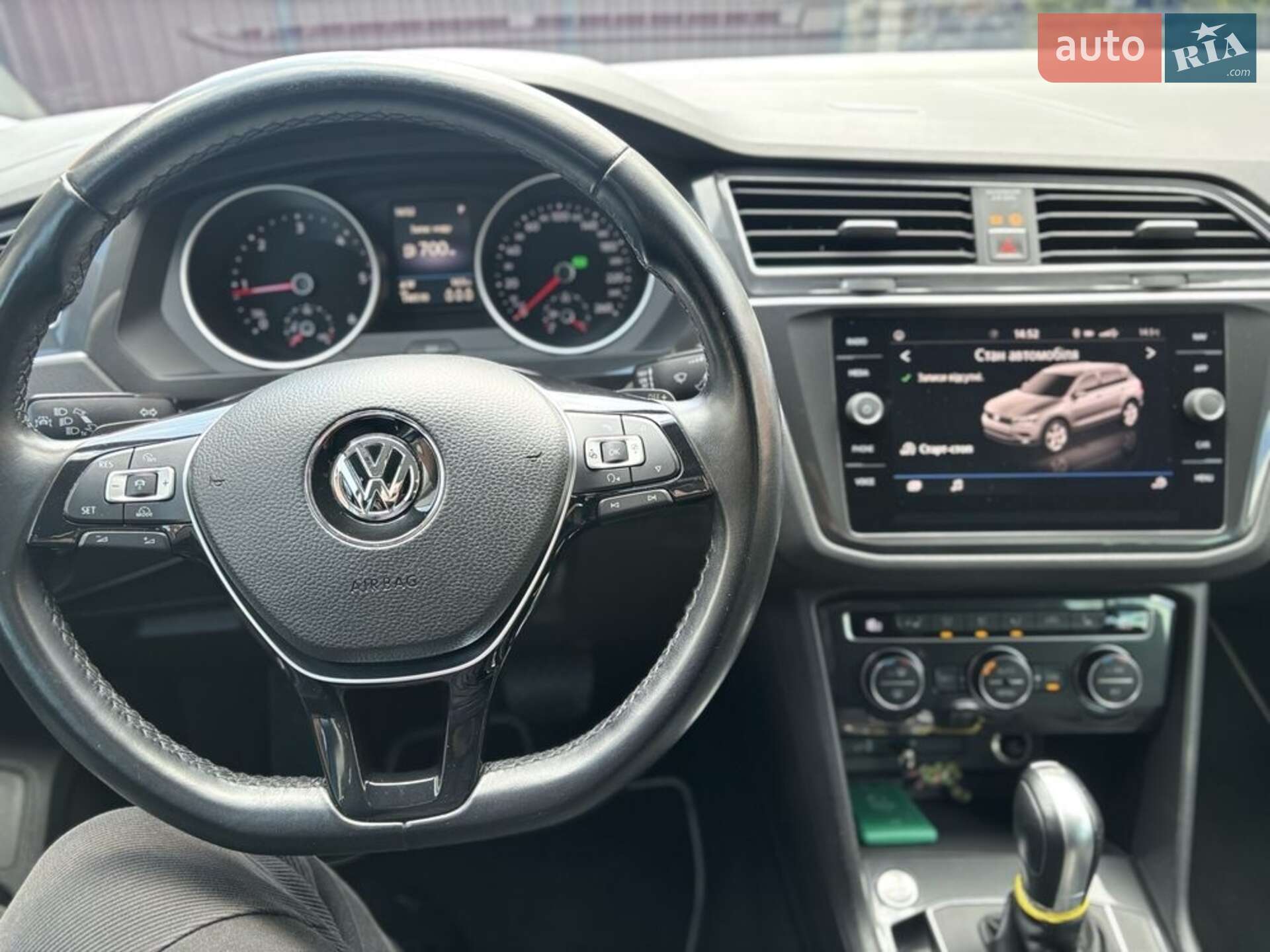 Volkswagen Tiguan 2018 VIN WVGZZZ5NZJW446511 фото оголошення 15 з 26