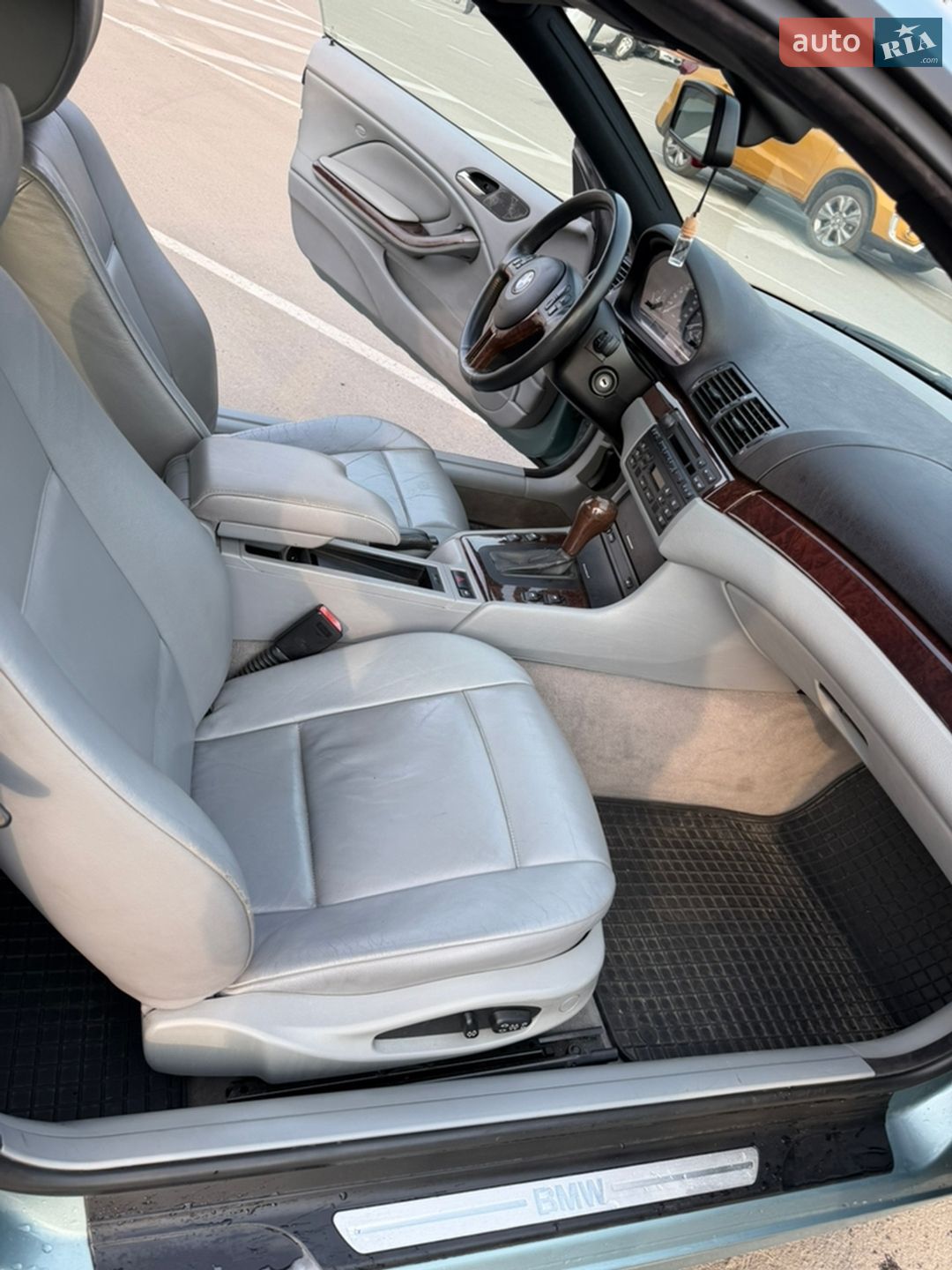 BMW 3 Series 2004 VIN WBABV51060JU46795 фото оголошення 11 з 18