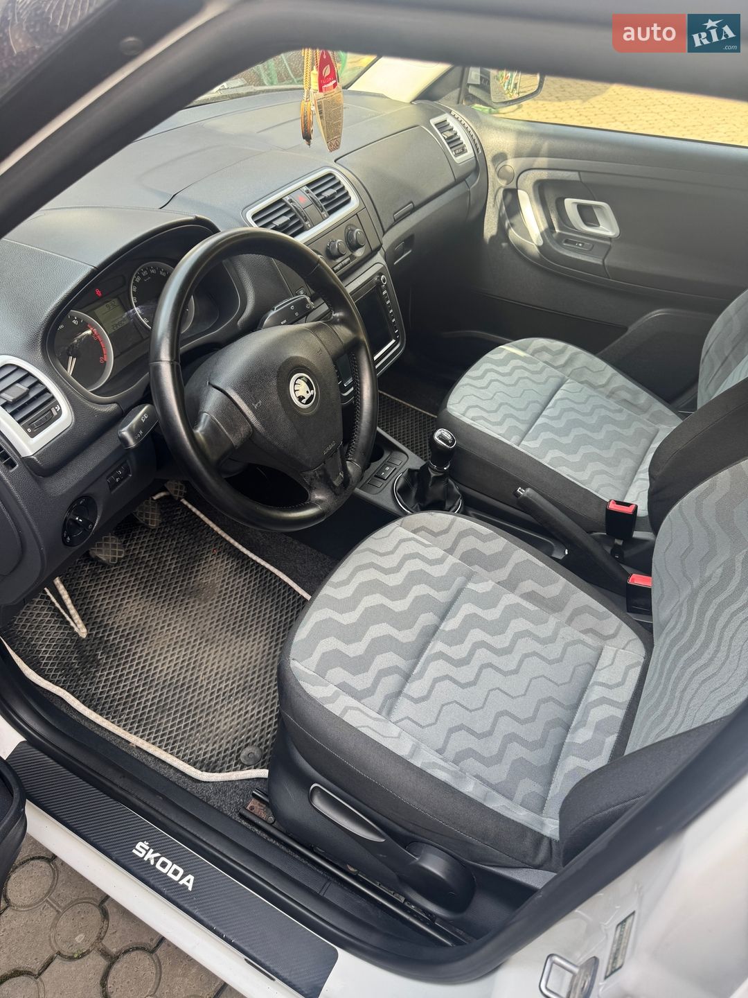Skoda Fabia 2008 VIN TMBBF25J483176256 фото оголошення 2 з 6