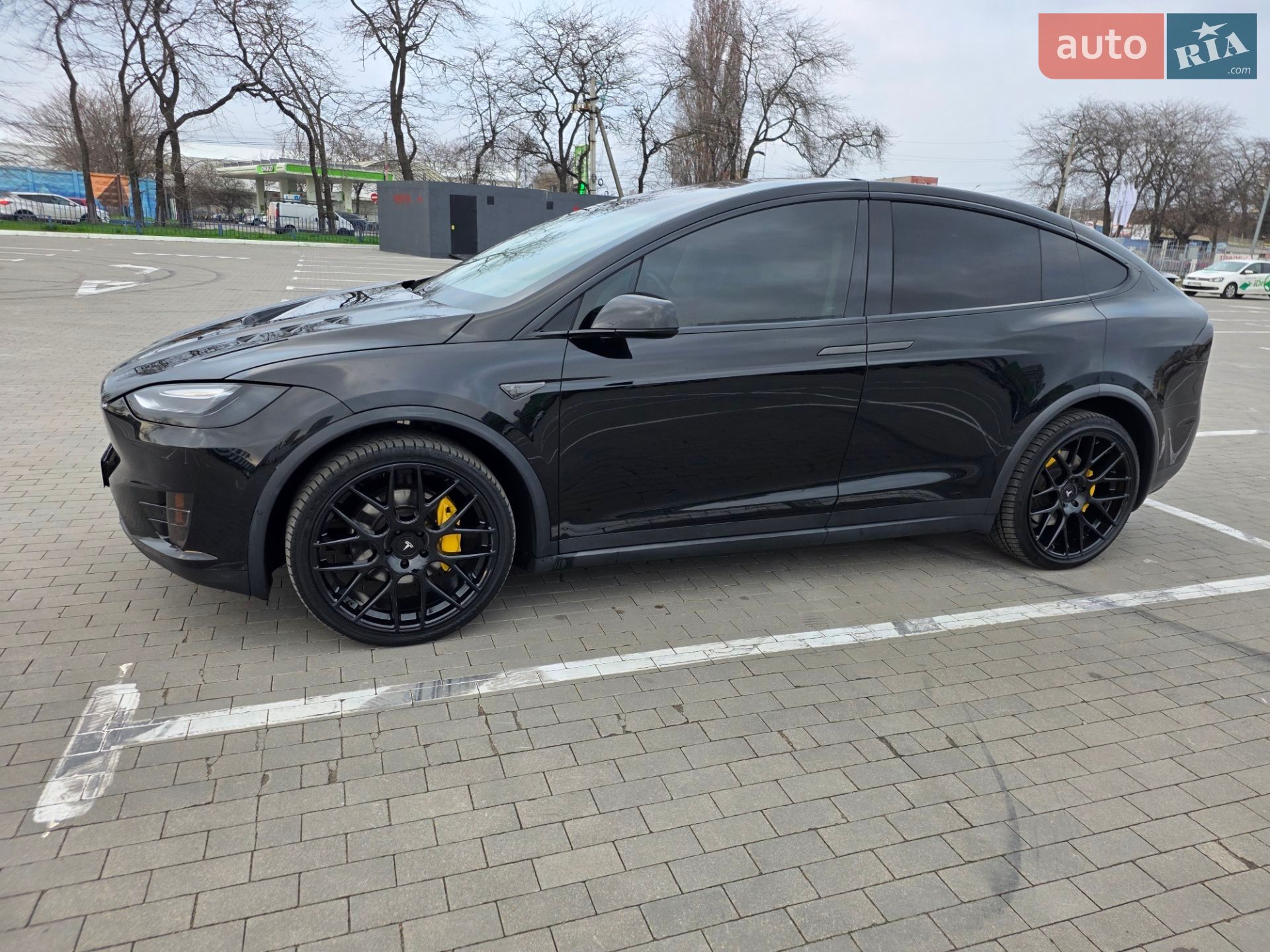 Tesla Model X 2016 VIN 5YJXCBE21GF011984 фото оголошення 7 з 43