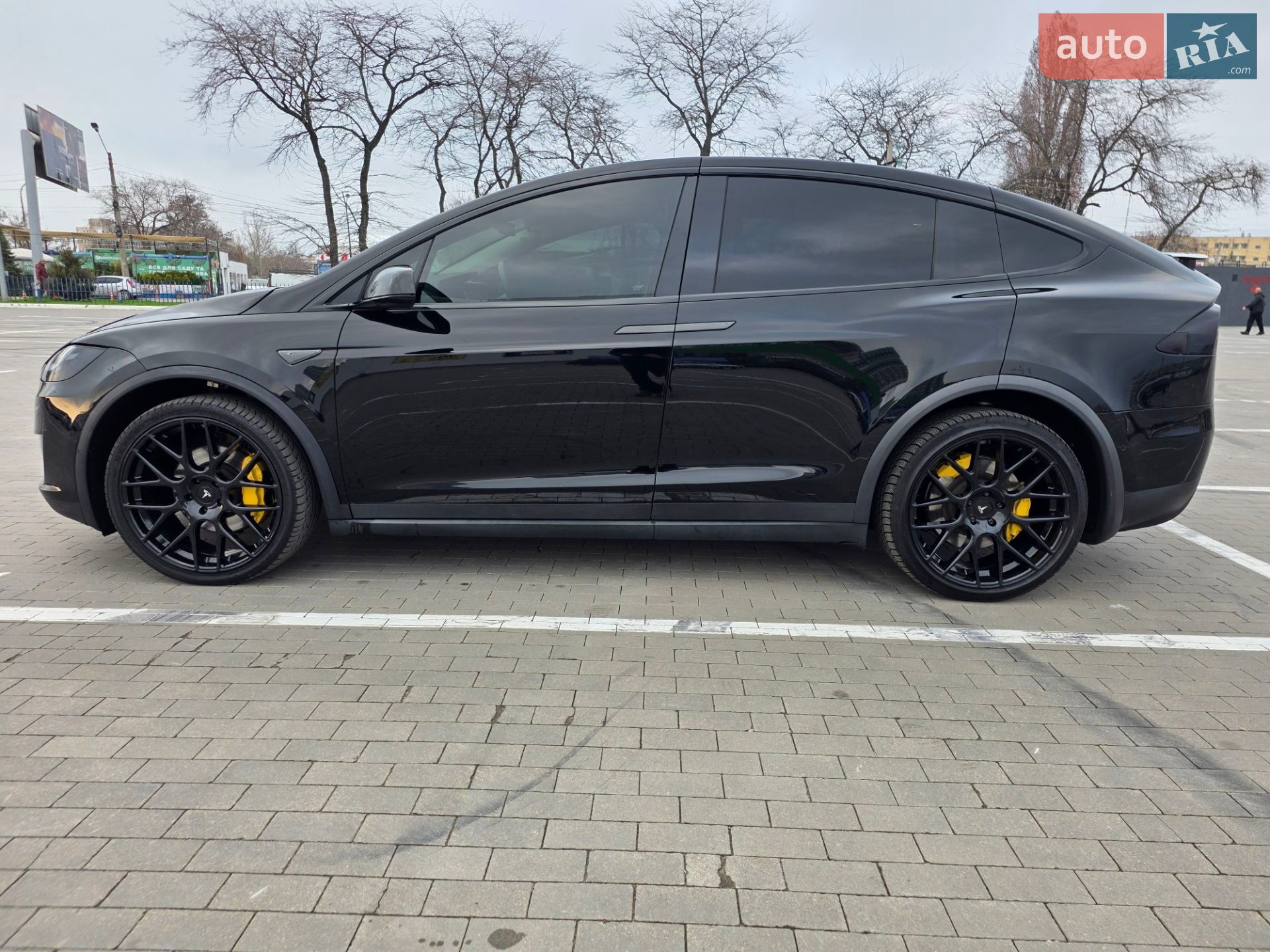 Tesla Model X 2016 VIN 5YJXCBE21GF011984 фото оголошення 10 з 43