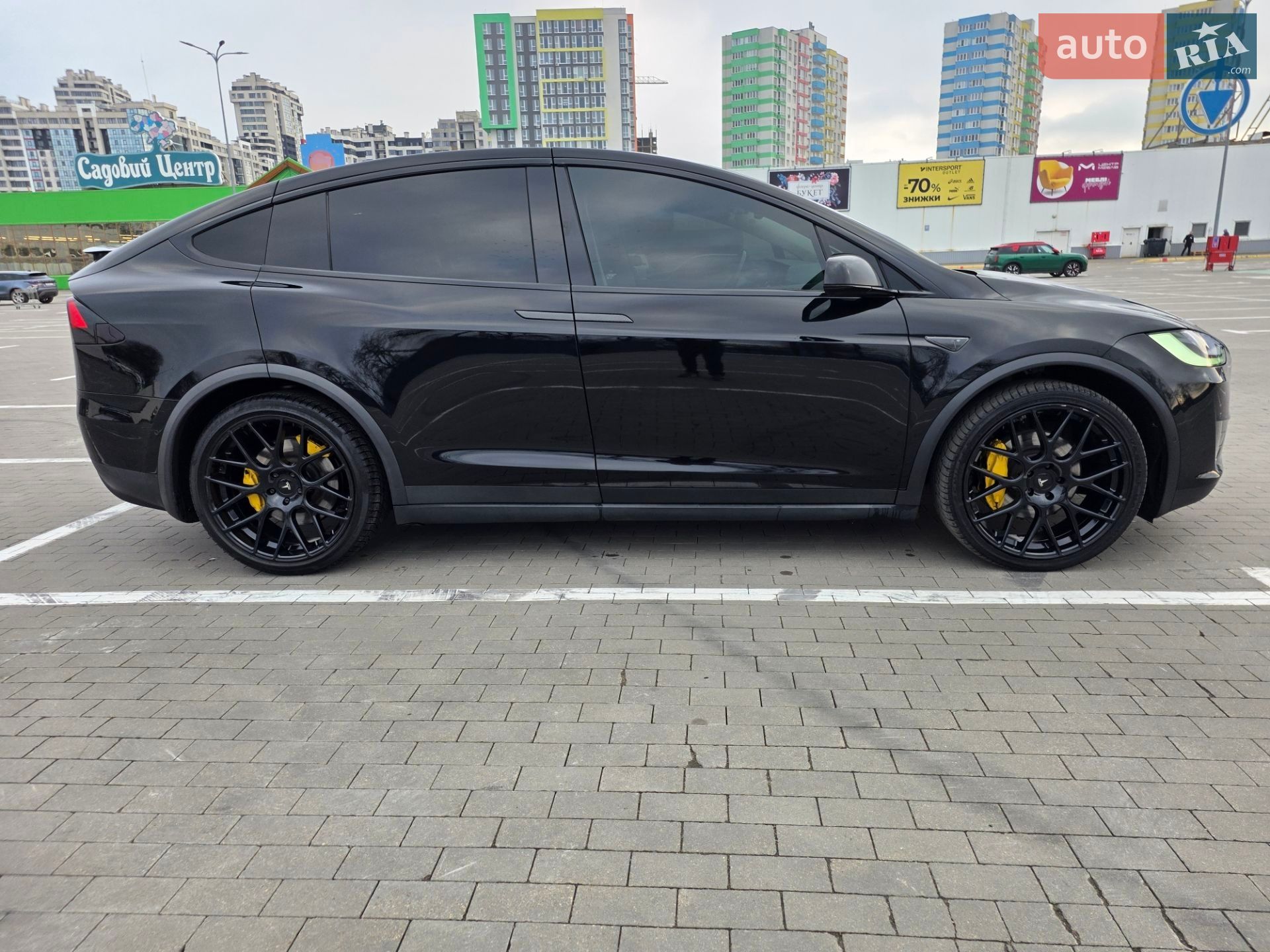 Tesla Model X 2016 VIN 5YJXCBE21GF011984 фото оголошення 11 з 43