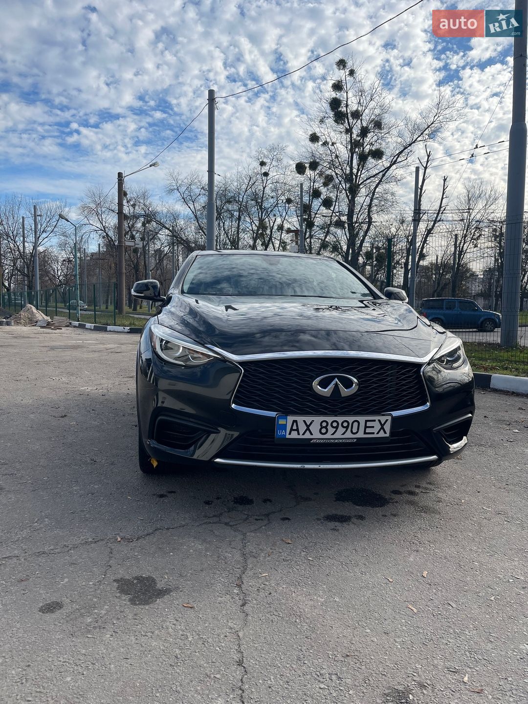 Infiniti QX30 2017 VIN SJKCH5CP2HA034889 фото оголошення 2 з 19