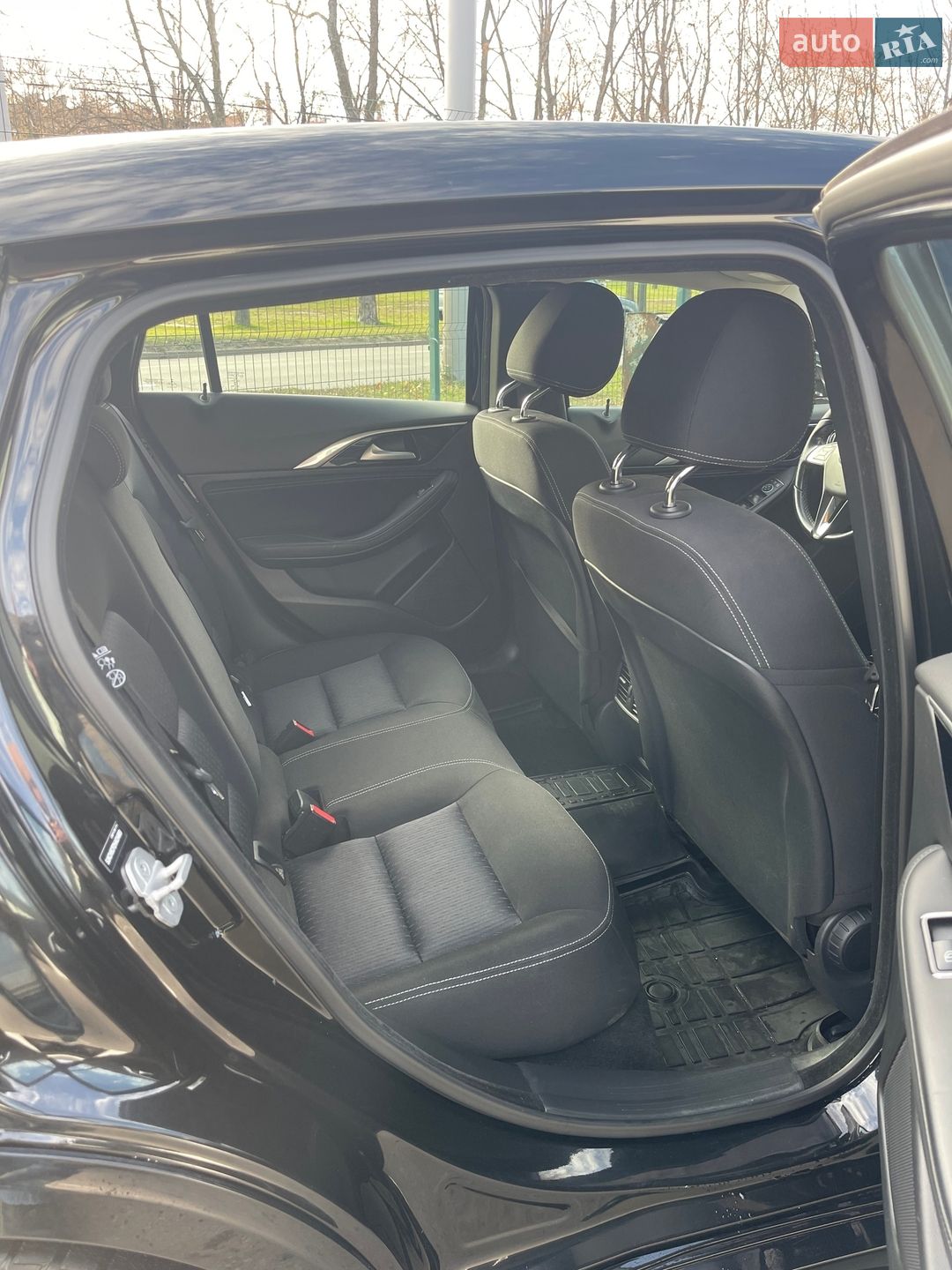 Infiniti QX30 2017 VIN SJKCH5CP2HA034889 фото оголошення 9 з 19