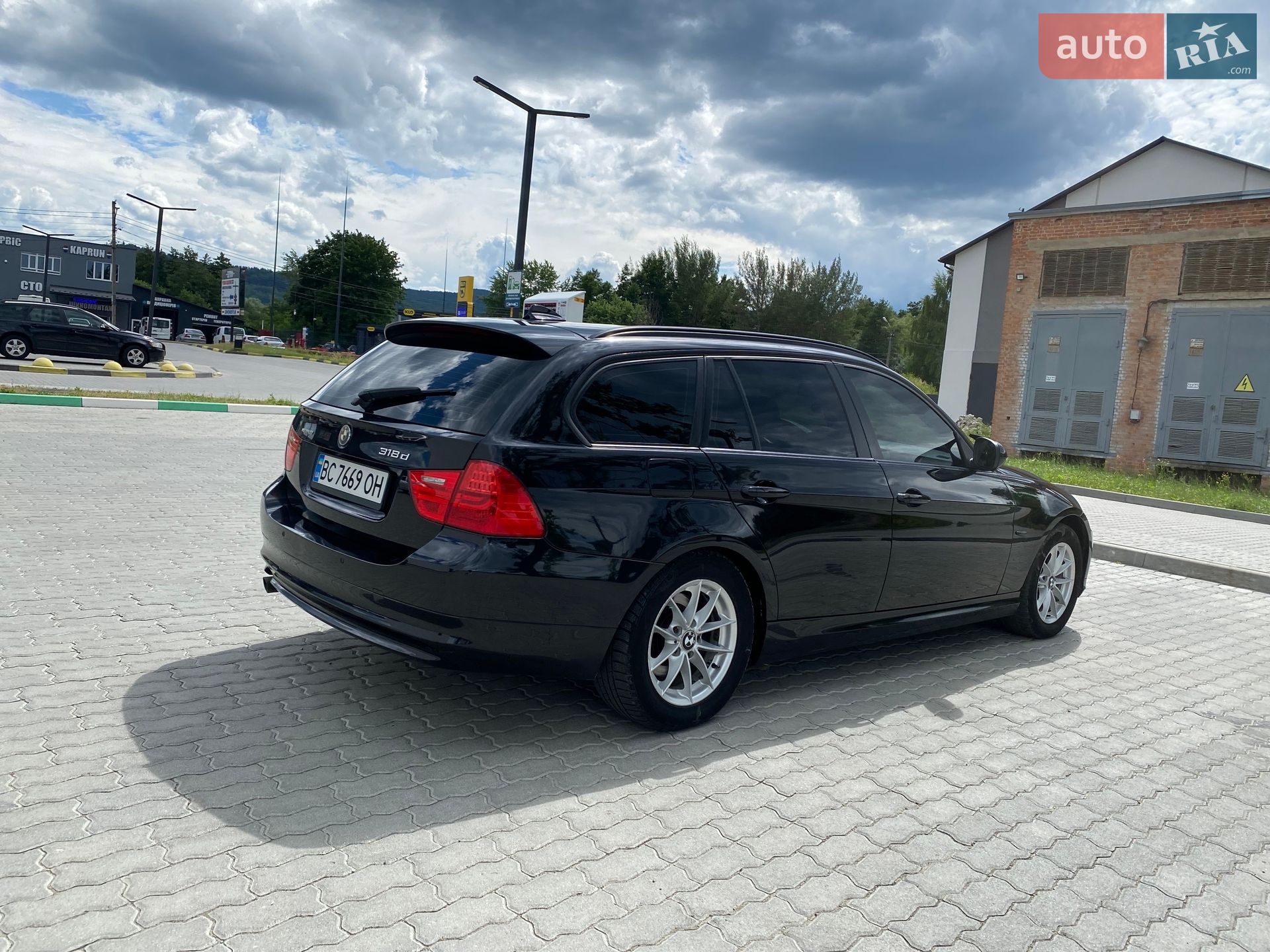 BMW 3 Series 2011 VIN WBAUT310X0F020324 фото оголошення 7 з 17