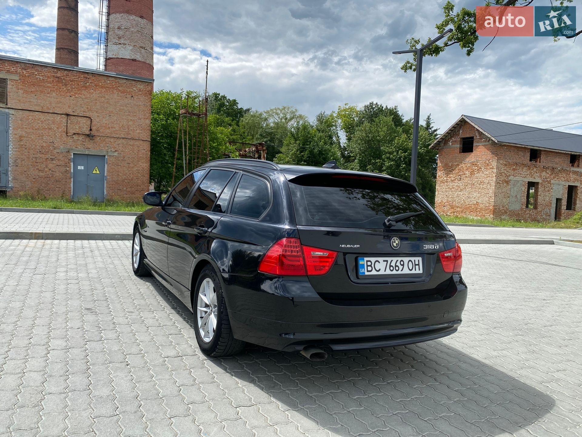 BMW 3 Series 2011 VIN WBAUT310X0F020324 фото оголошення 9 з 17