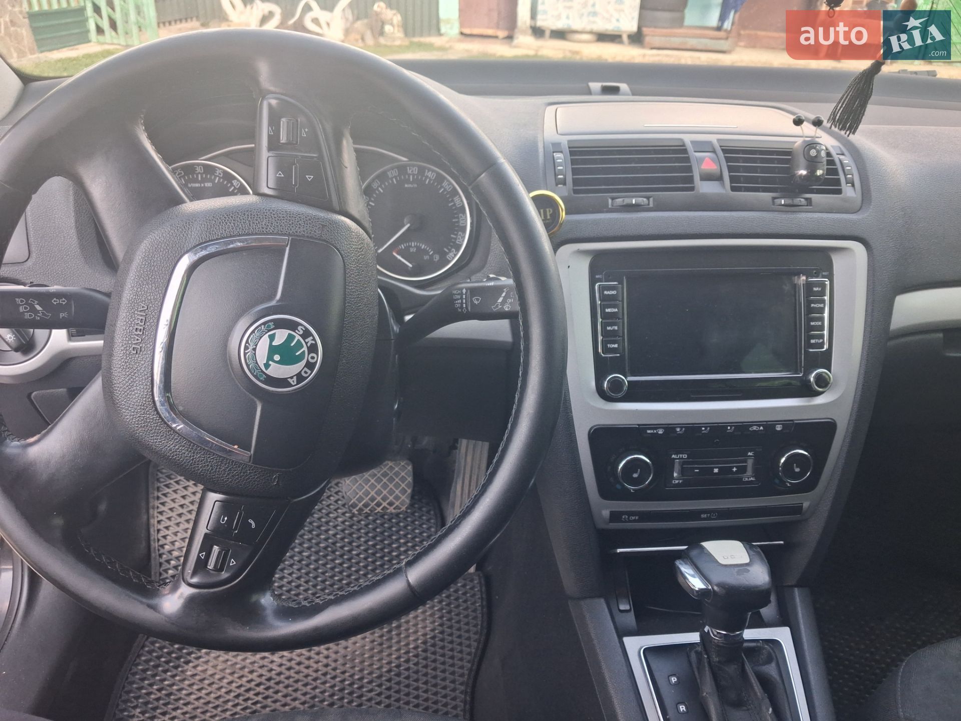 Skoda Octavia 2012 VIN TMBHT61Z5D2053099 фото оголошення 9 з 21