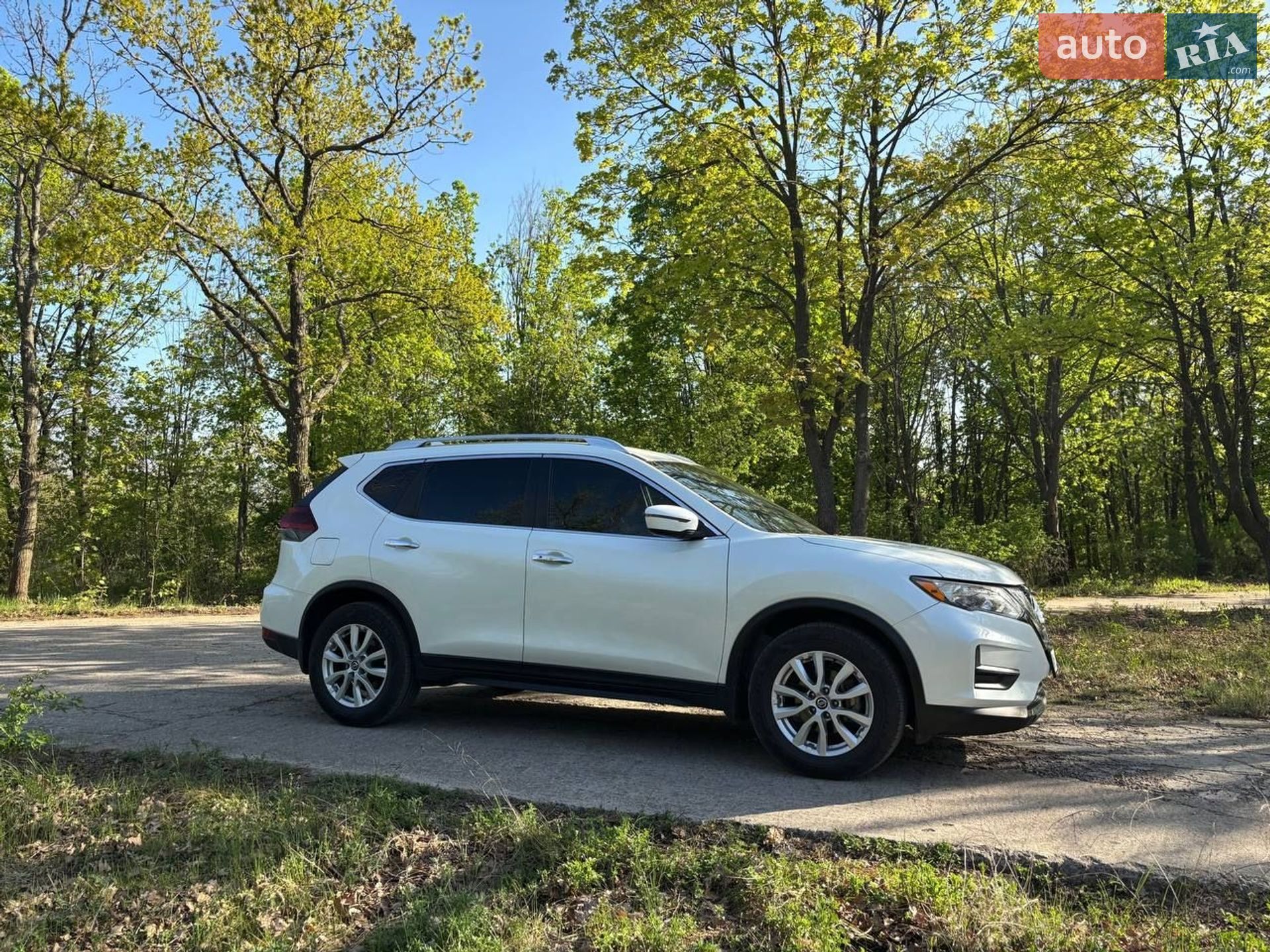Nissan Rogue 2019 VIN KNMAT2MT2KP544697 фото оголошення 7 з 51