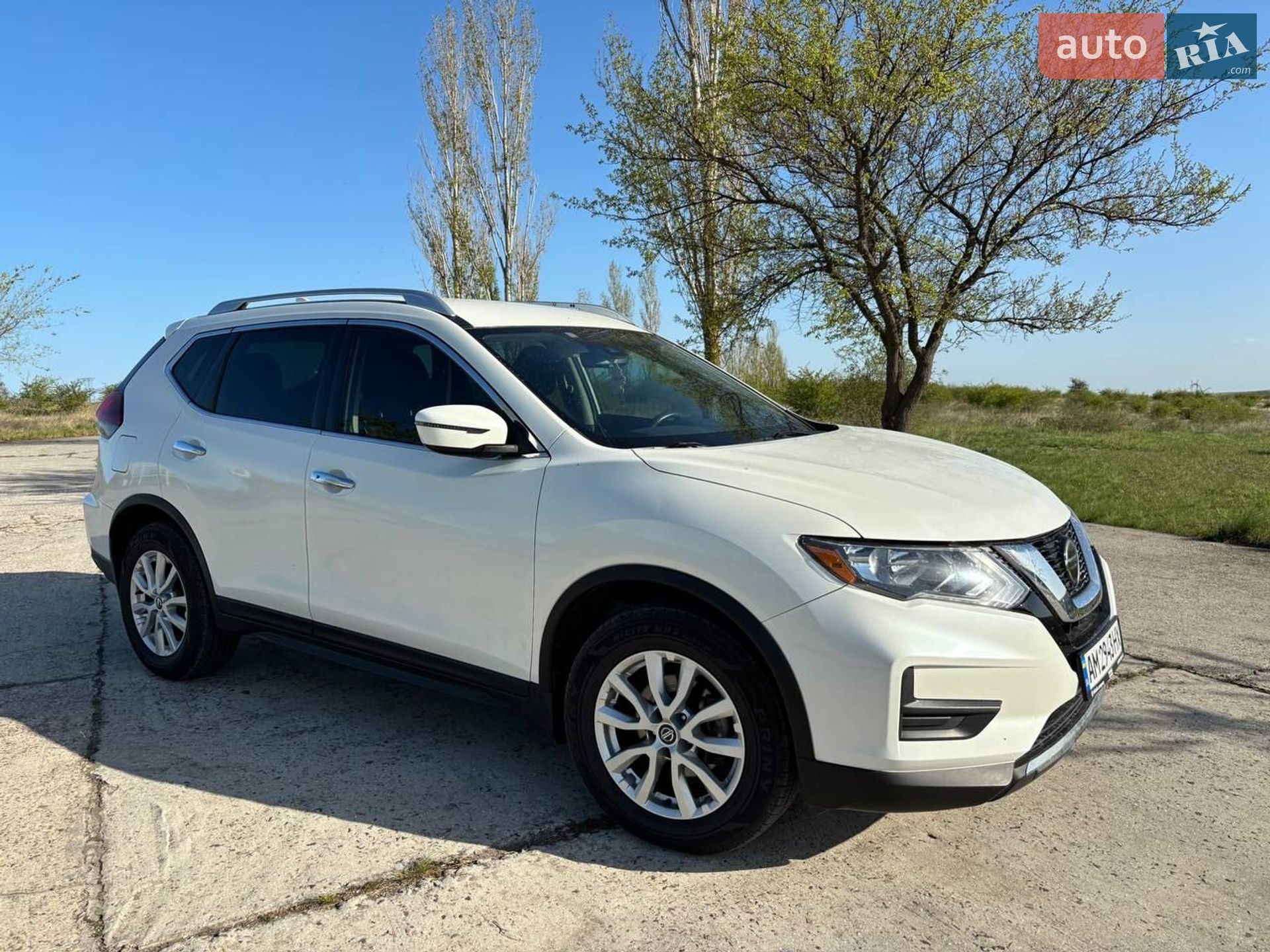 Nissan Rogue 2019 VIN KNMAT2MT2KP544697 фото оголошення 3 з 51