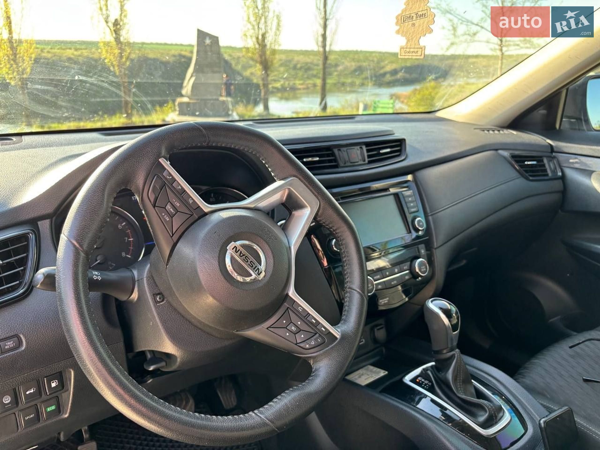 Nissan Rogue 2019 VIN KNMAT2MT2KP544697 фото оголошення 13 з 51