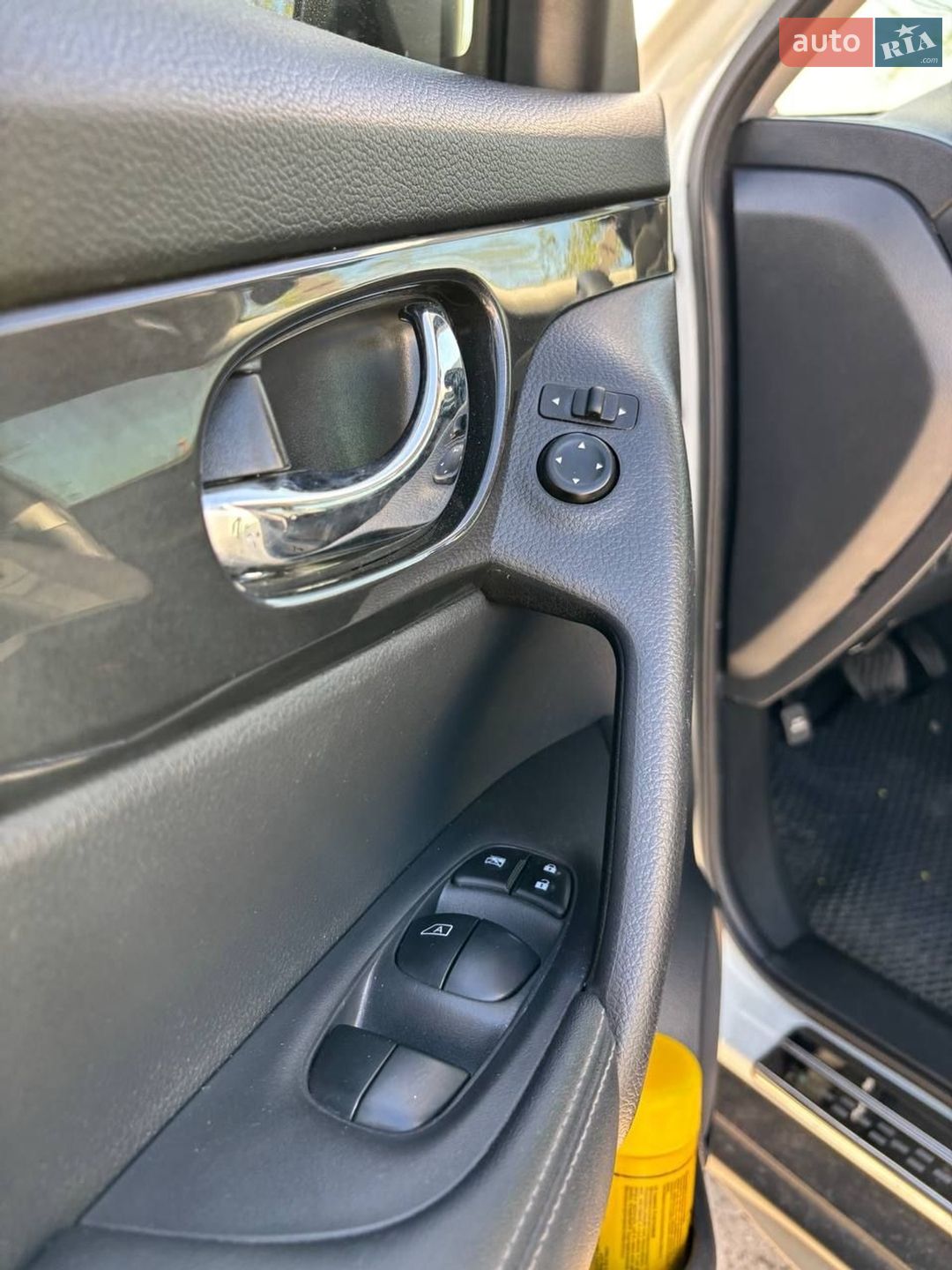 Nissan Rogue 2019 VIN KNMAT2MT2KP544697 фото оголошення 17 з 51