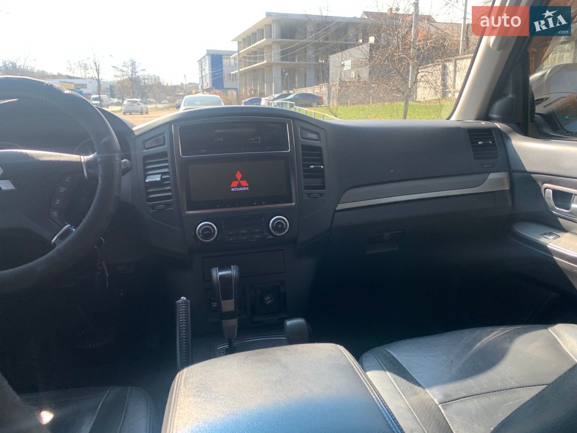 Mitsubishi Pajero 2010 VIN JMBLYV93WAJ000766 фото оголошення 25 з 30