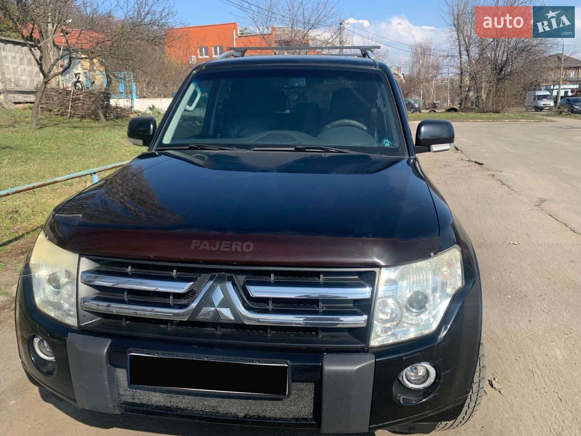 Mitsubishi Pajero 2010 VIN JMBLYV93WAJ000766 фото оголошення 2 з 30