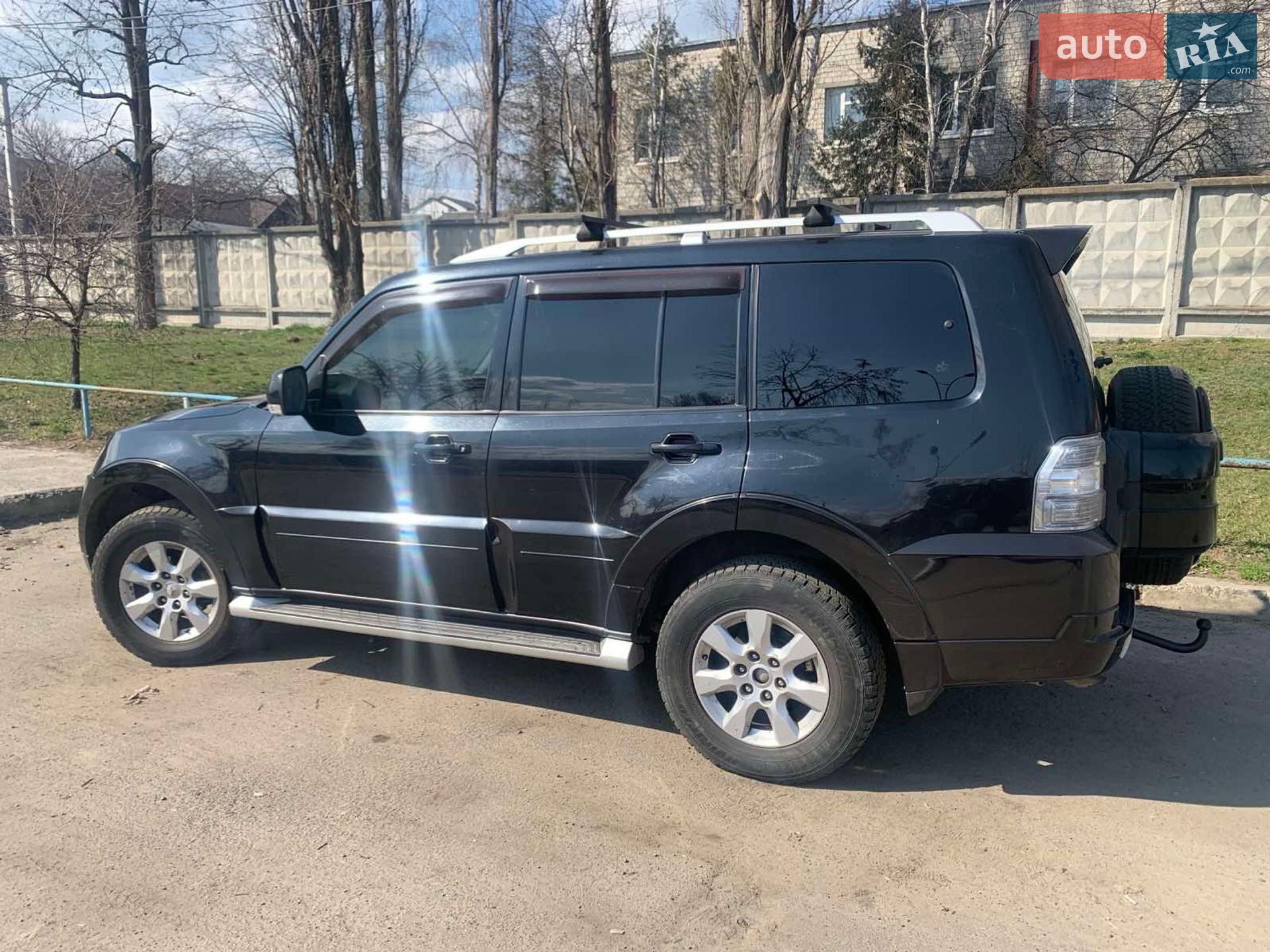 Mitsubishi Pajero 2010 VIN JMBLYV93WAJ000766 фото оголошення 6 з 30