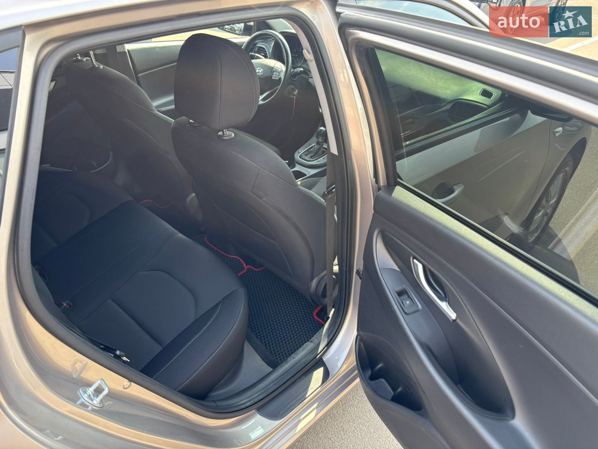 Hyundai i30 2019 VIN TMAH3515BLJ113132 фото оголошення 13 з 21