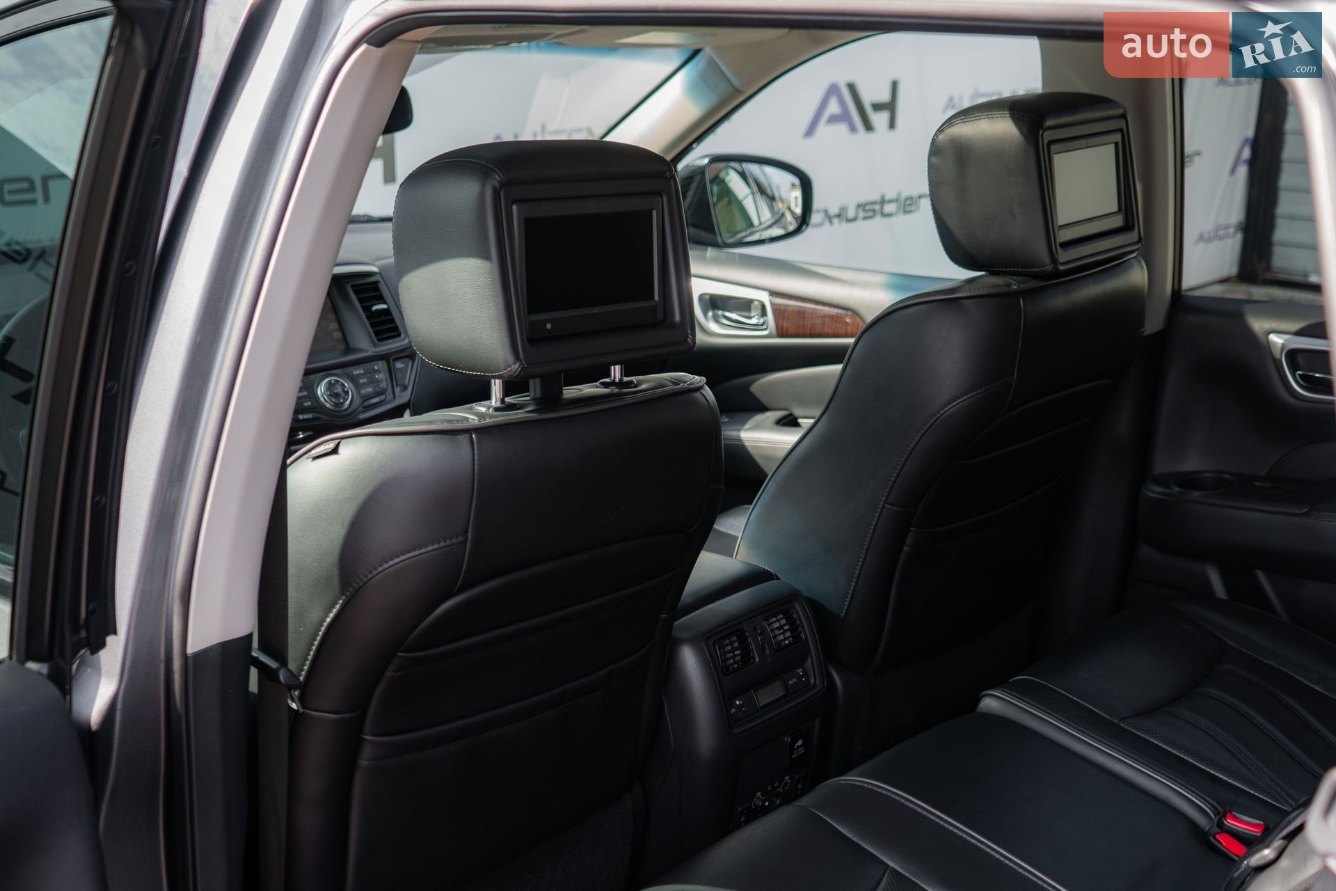 Nissan Pathfinder 2015 VIN 5N1AR2MM9FC718488 фото оголошення 48 з 68