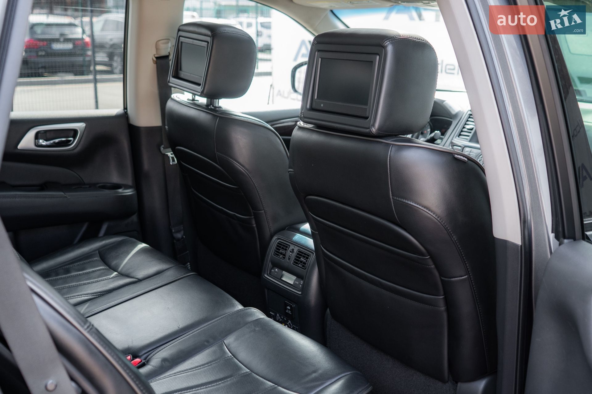 Nissan Pathfinder 2015 VIN 5N1AR2MM9FC718488 фото оголошення 41 з 68