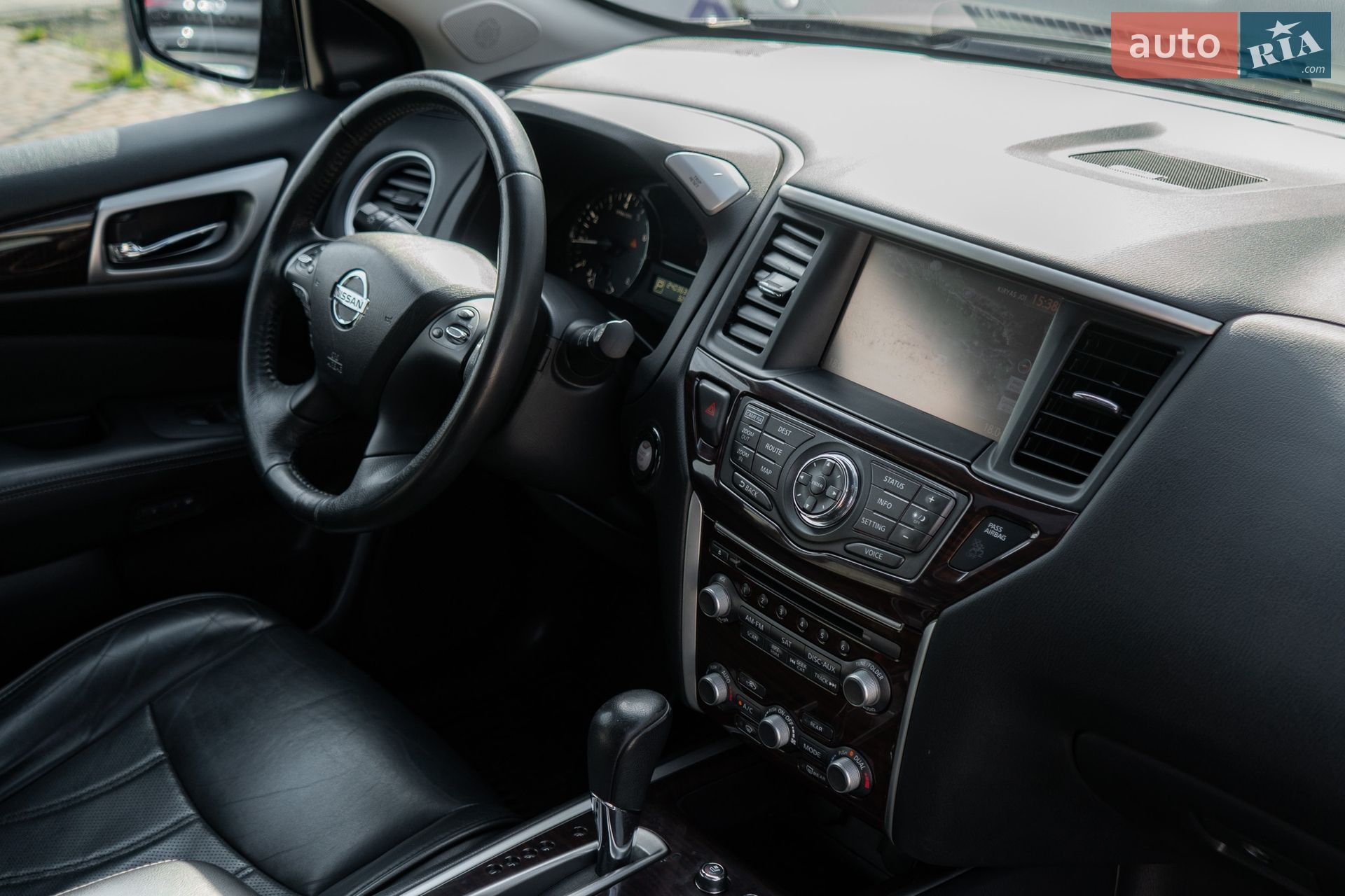 Nissan Pathfinder 2015 VIN 5N1AR2MM9FC718488 фото оголошення 39 з 68