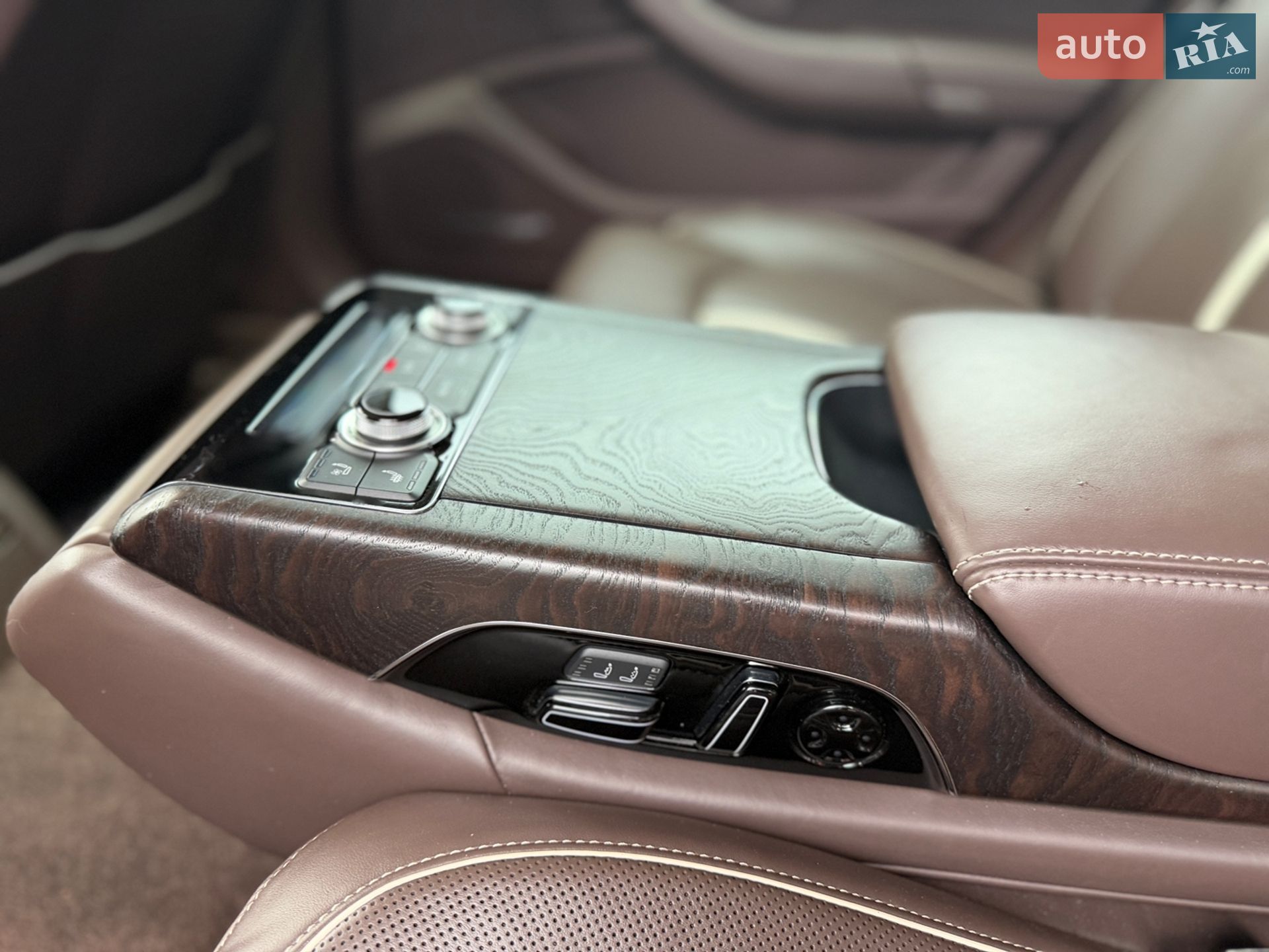 Audi A8 2014 VIN WAUZZZ4H6EN013702 фото оголошення 11 з 14