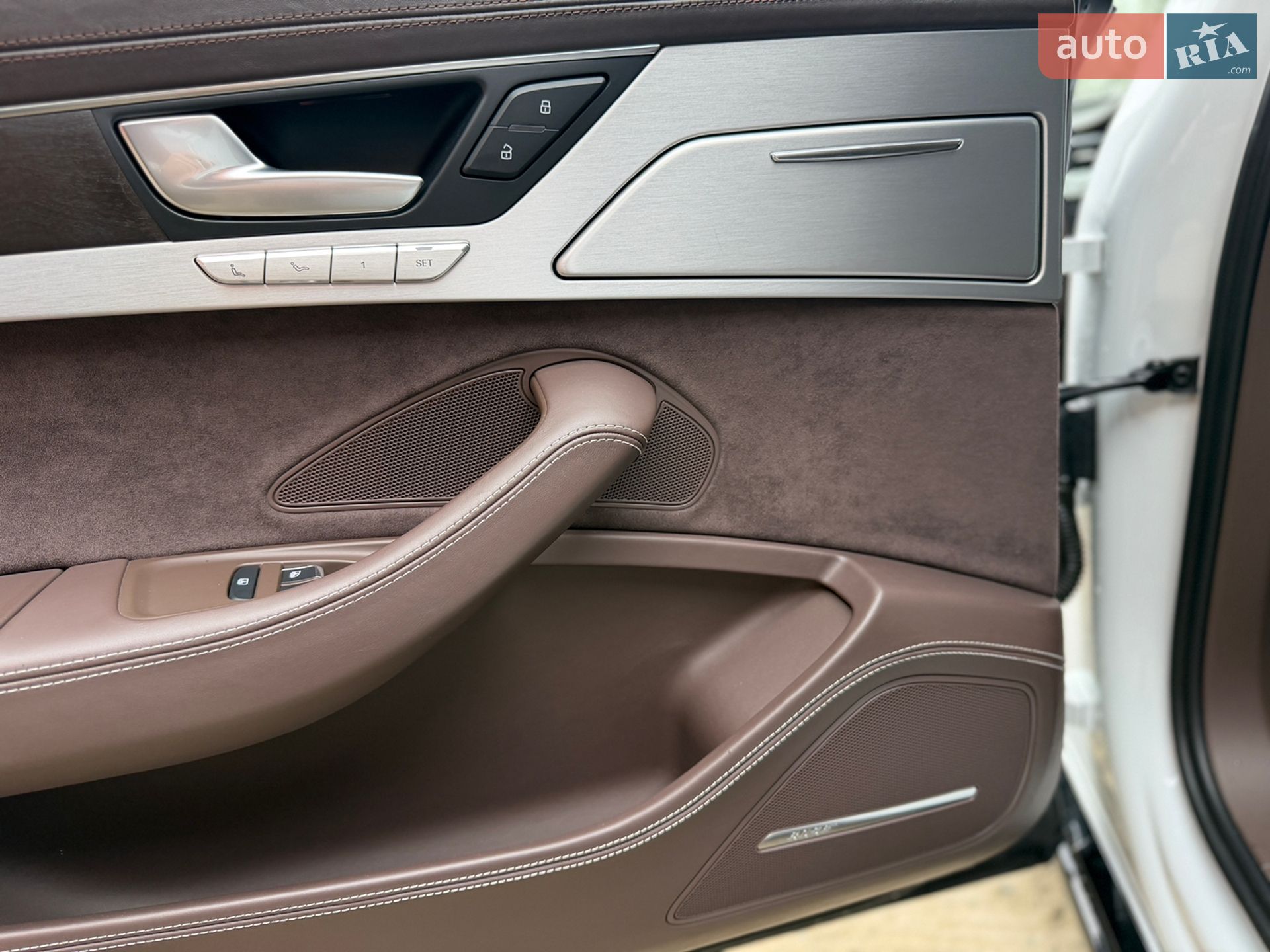 Audi A8 2014 VIN WAUZZZ4H6EN013702 фото оголошення 13 з 14