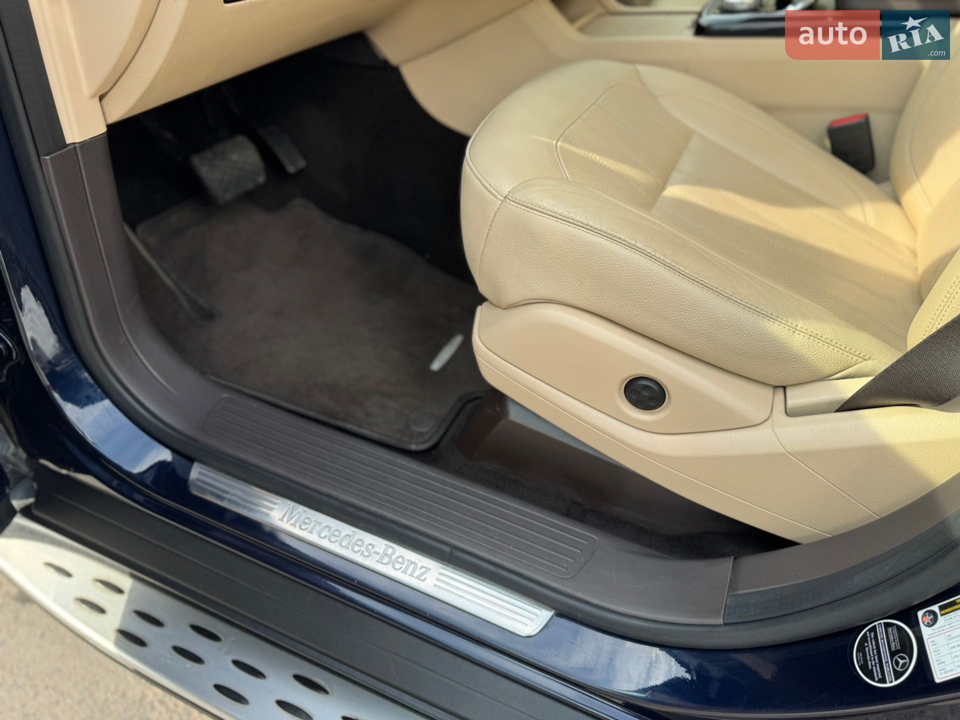 Mercedes-Benz GLS-Class 2017 VIN 4JGDF6EE6JB067274 фото оголошення 17 з 23
