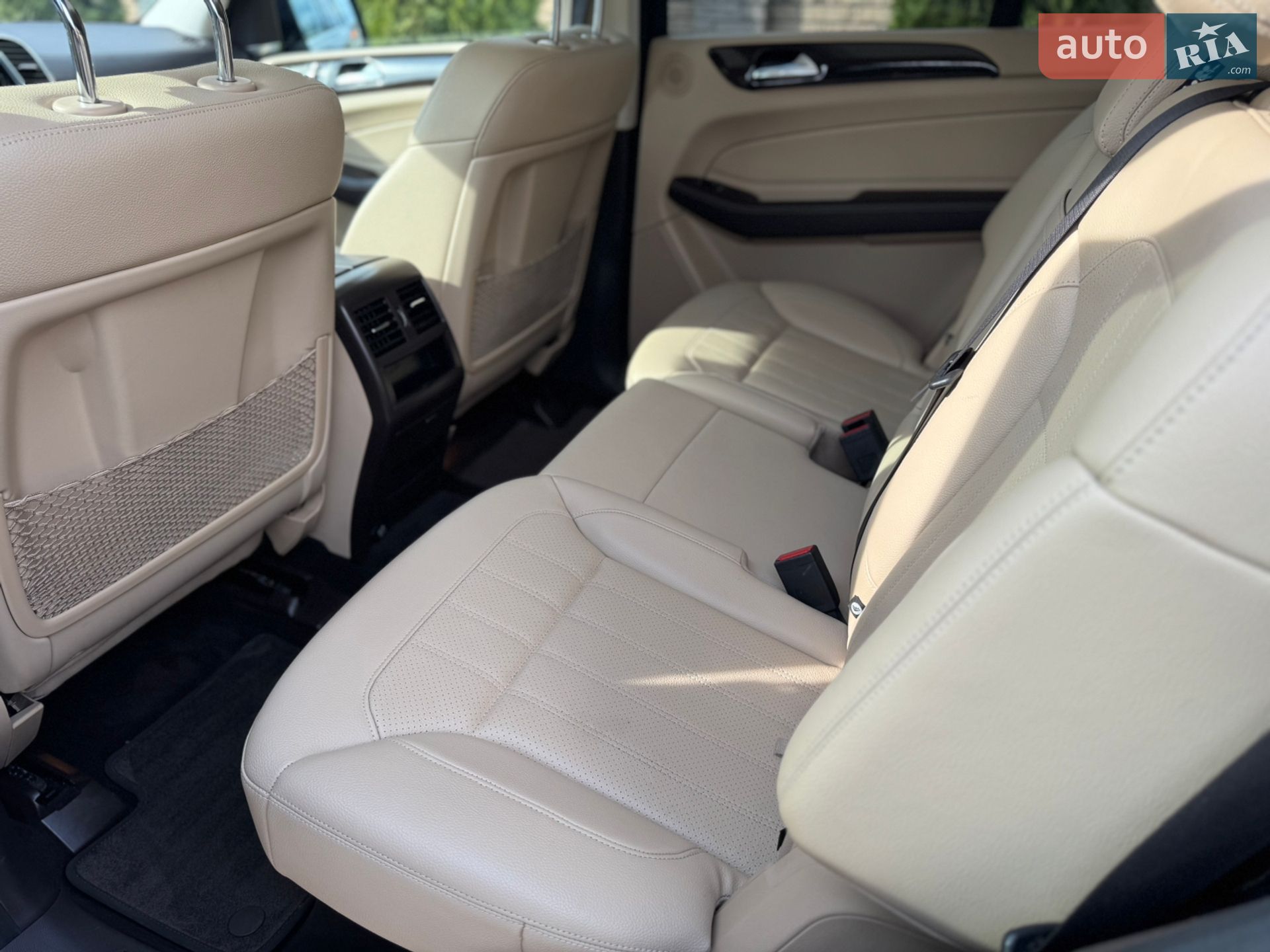Mercedes-Benz GLS-Class 2017 VIN 4JGDF6EE6JB067274 фото оголошення 18 з 23
