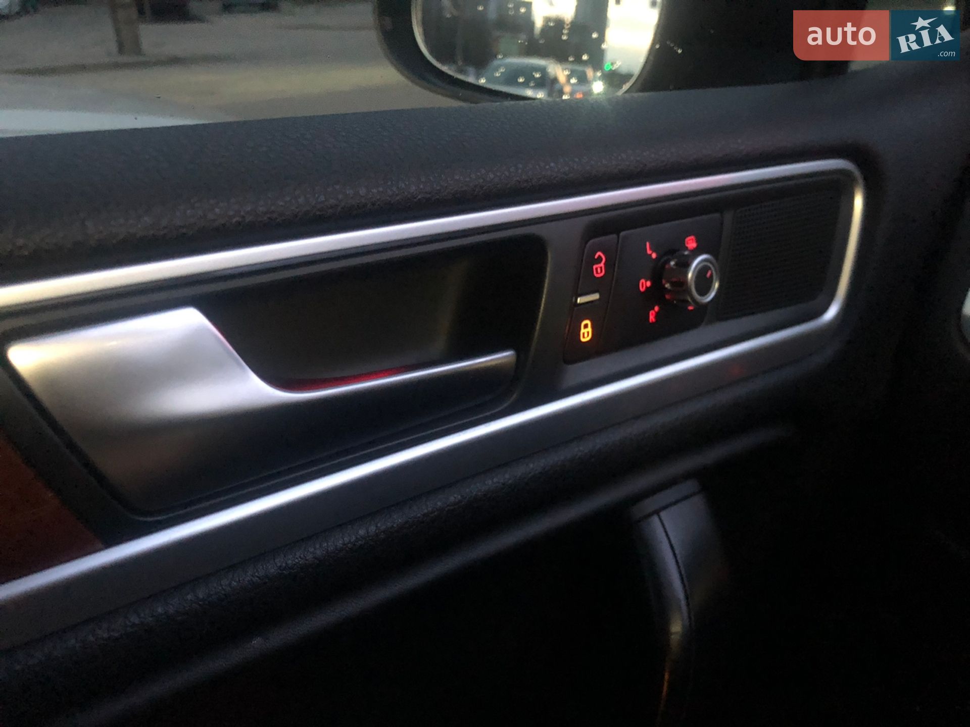 Volkswagen Touareg 2011 VIN WVGZZZ7PZCD013903 фото оголошення 16 з 22