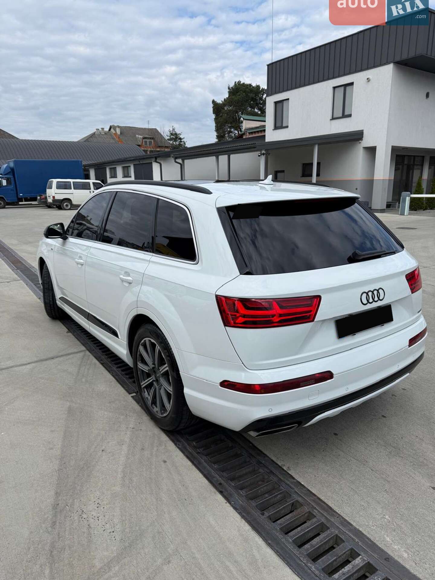 Audi Q7 2015 VIN WAUZZZ4M9GD020164 фото оголошення 5 з 21