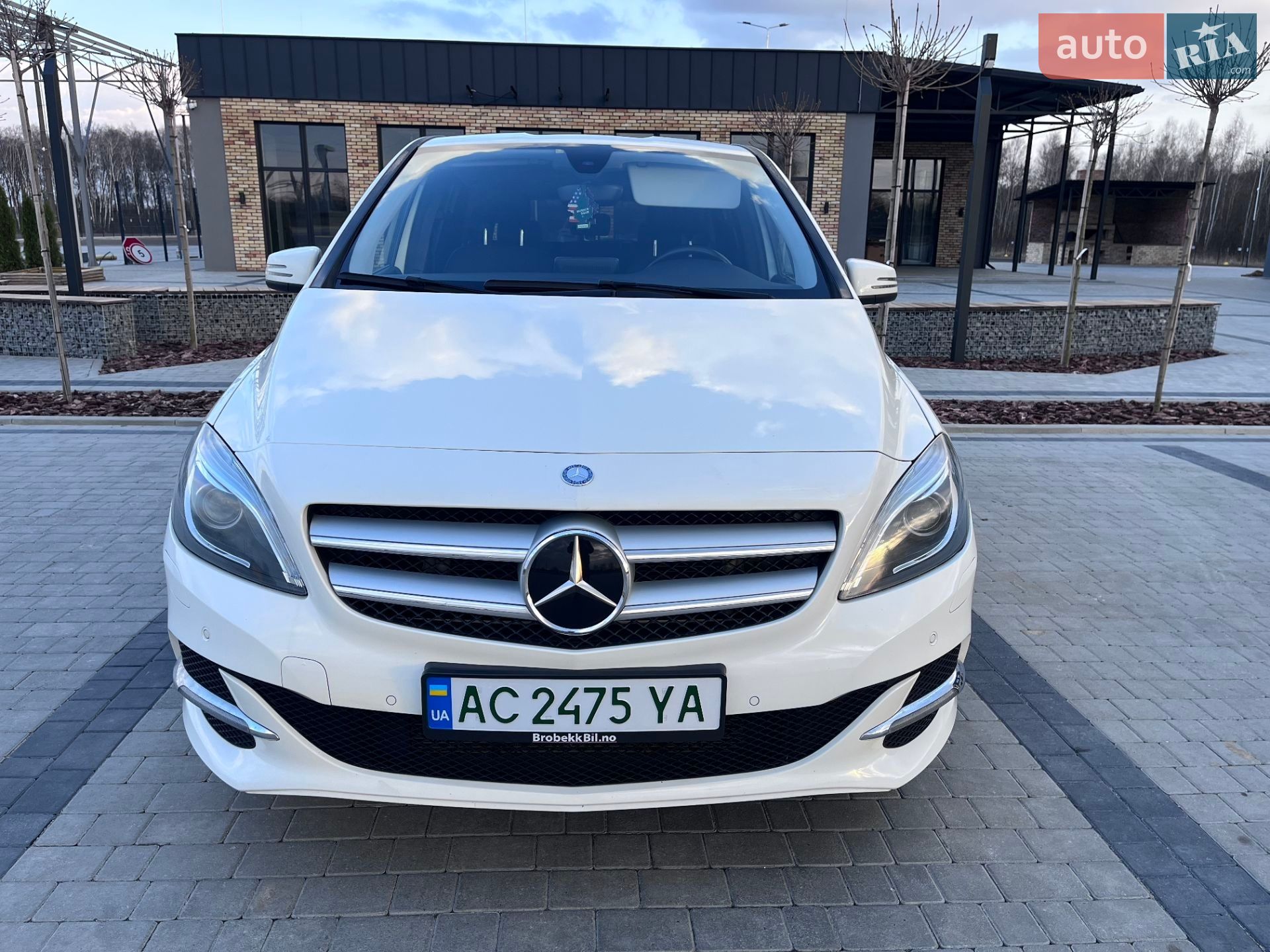 Mercedes-Benz B-Class 2016 VIN WDD2428901J012623 фото оголошення 9 з 22