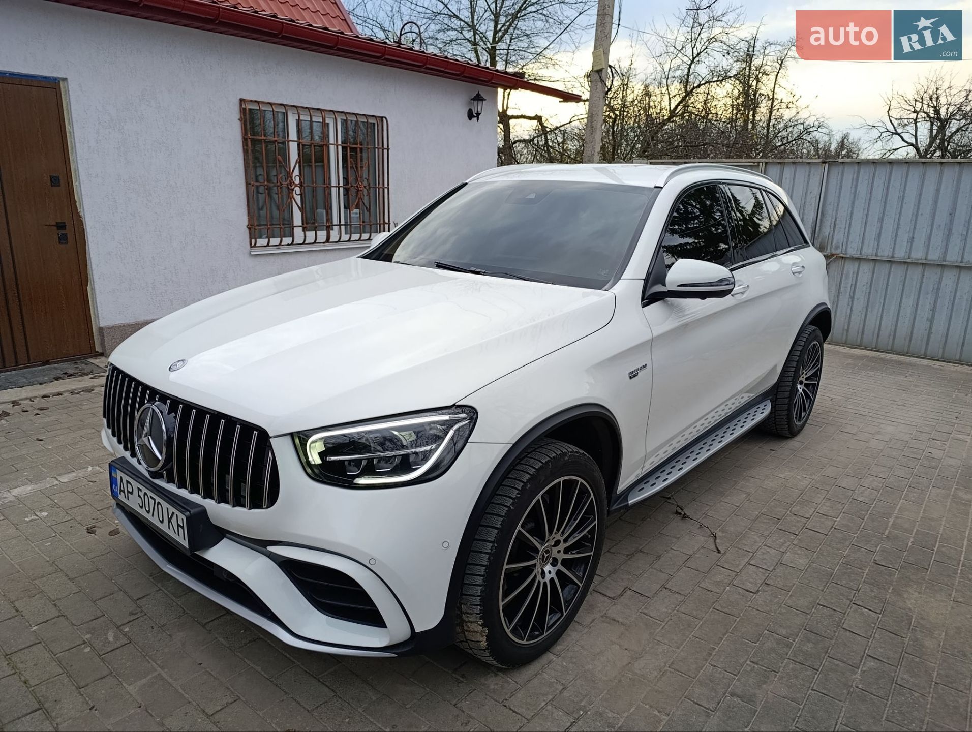 Mercedes-Benz GLC-Class 2022 VIN W1N0G8EBXNV390984 фото оголошення 8 з 17