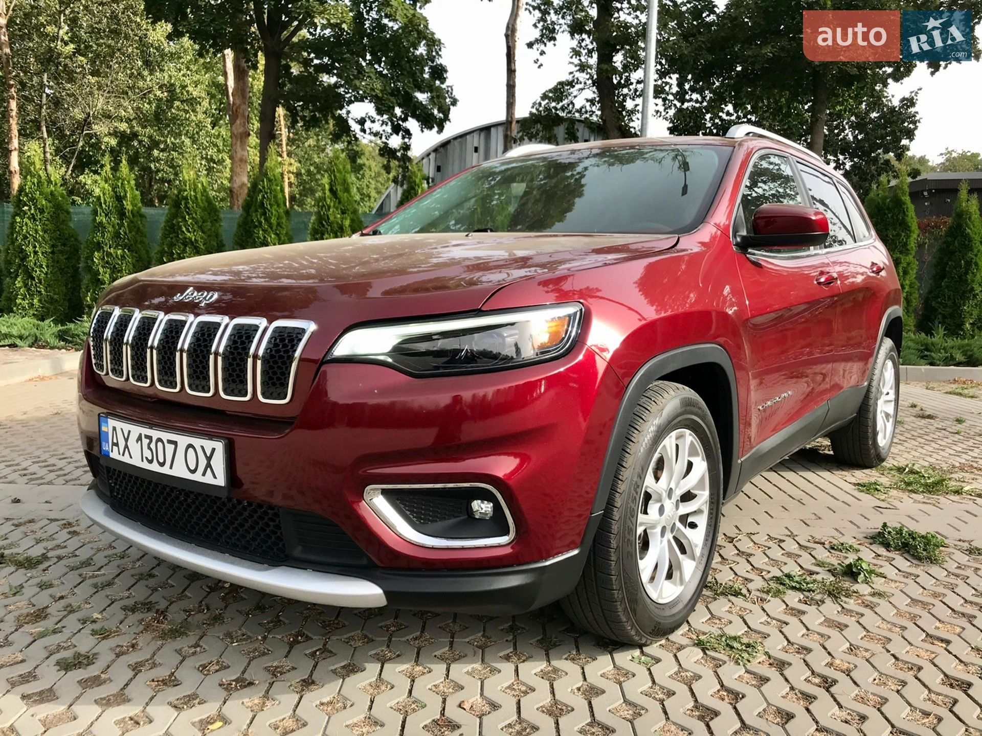 Jeep Cherokee 2018 VIN 1C4PJLCB2KD187361 фото оголошення 15 з 32