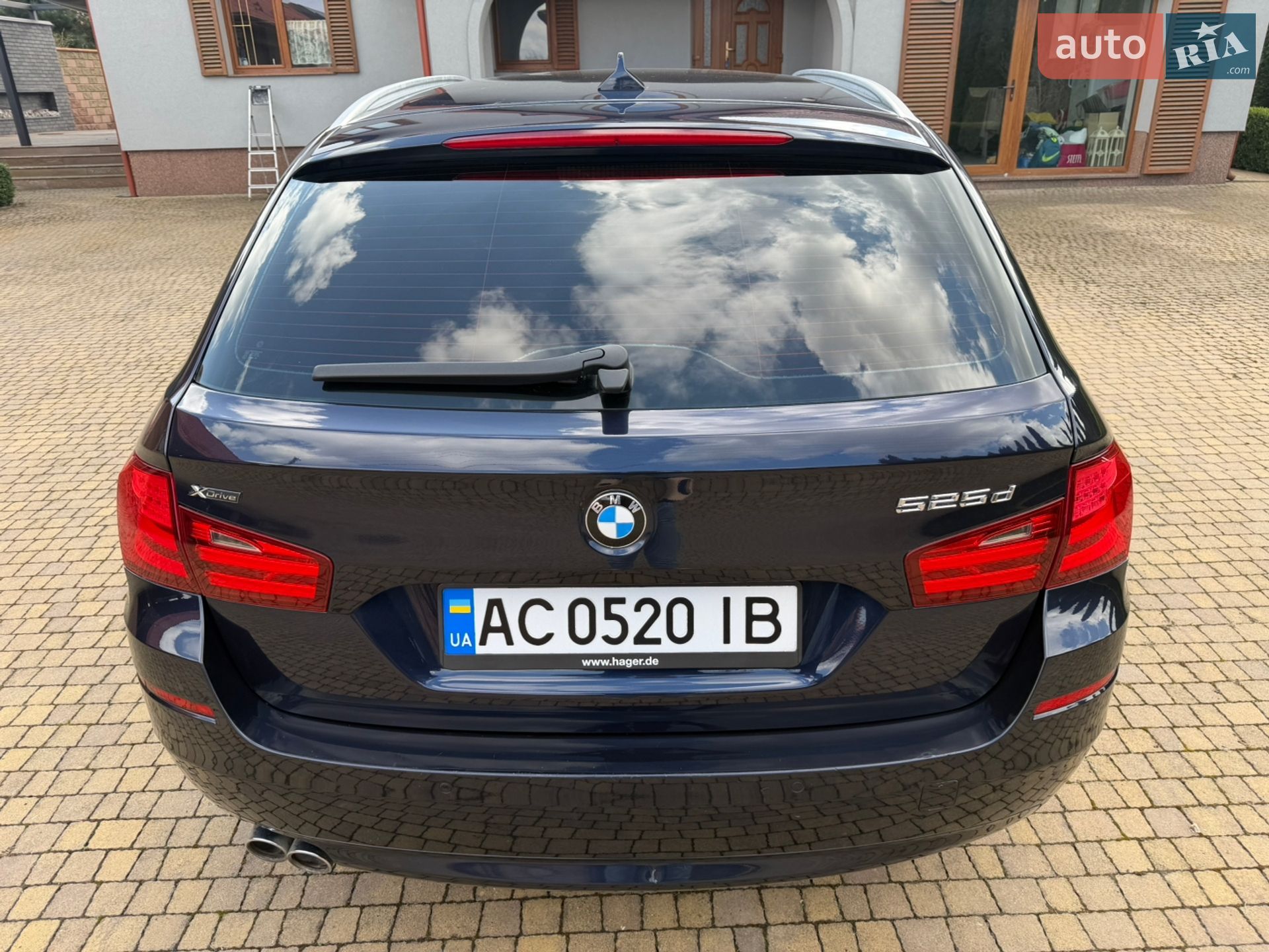 BMW 5 Series 2012 VIN WBAMX11030DY07376 фото оголошення 9 з 32