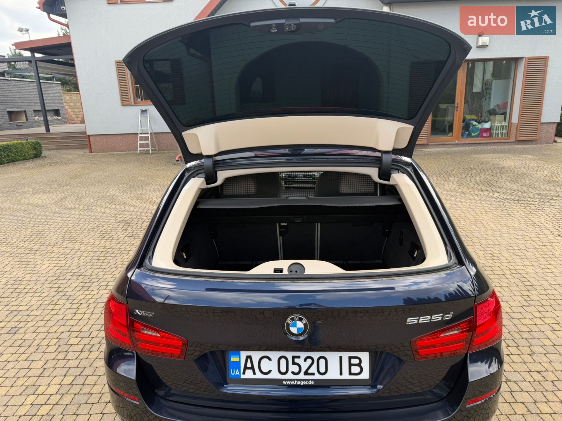BMW 5 Series 2012 VIN WBAMX11030DY07376 фото оголошення 10 з 32