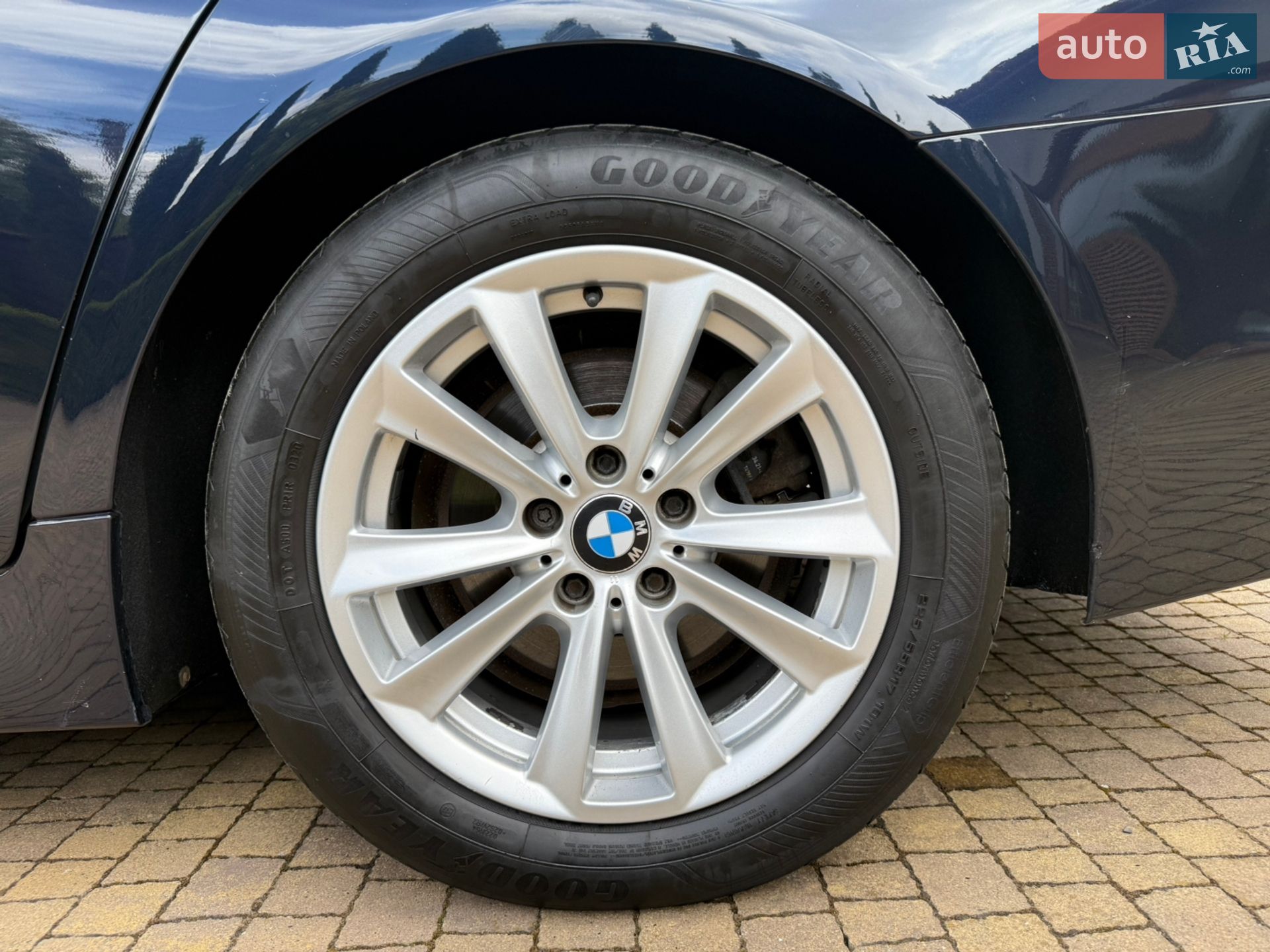 BMW 5 Series 2012 VIN WBAMX11030DY07376 фото оголошення 16 з 32