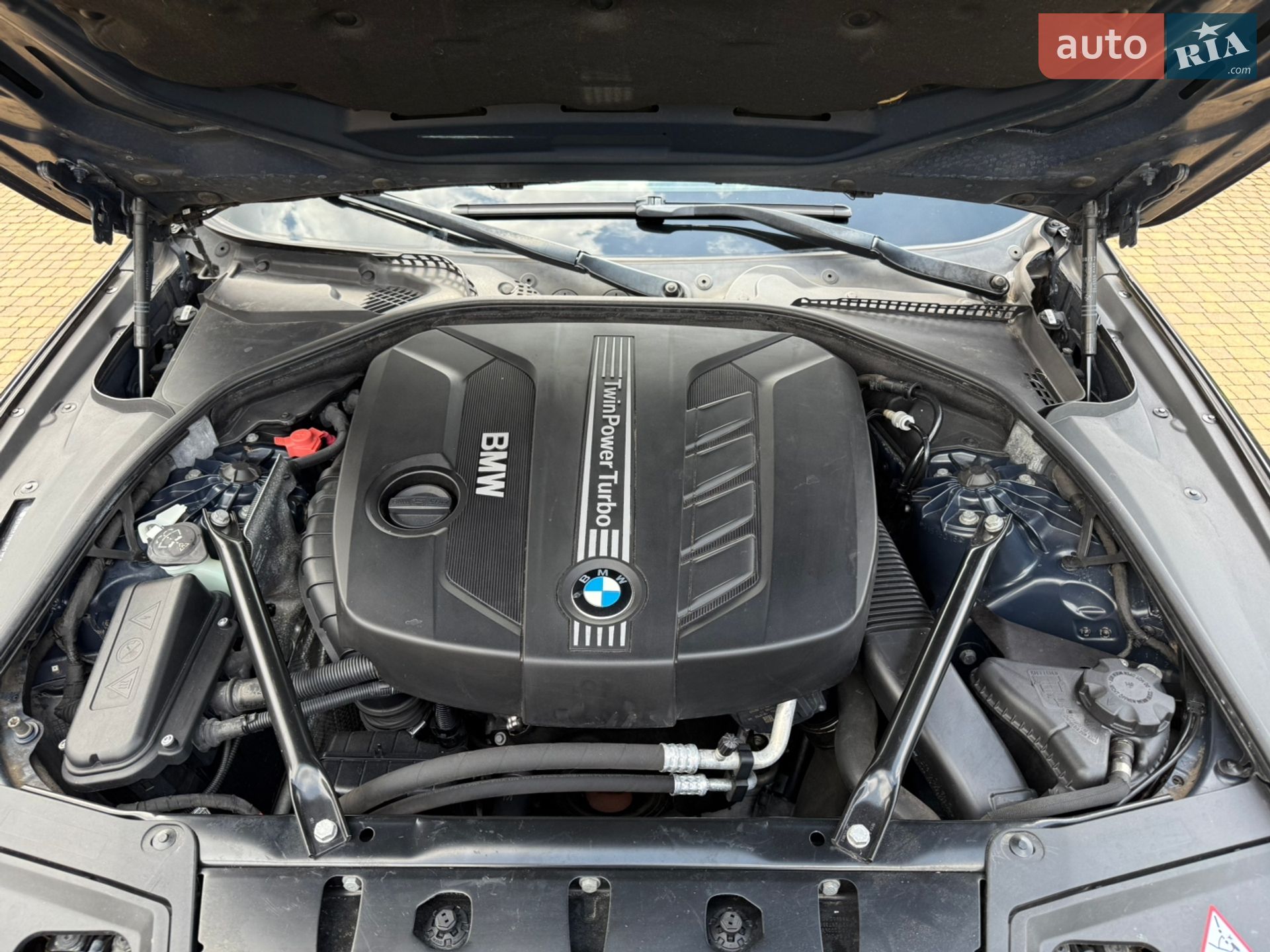 BMW 5 Series 2012 VIN WBAMX11030DY07376 фото оголошення 24 з 32