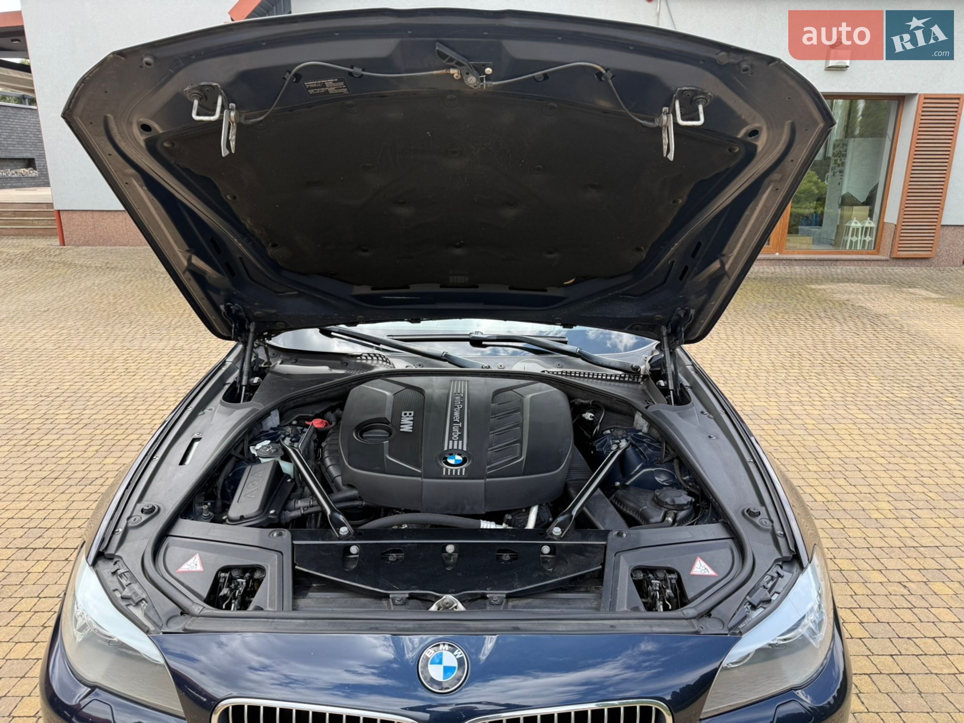 BMW 5 Series 2012 VIN WBAMX11030DY07376 фото оголошення 25 з 32