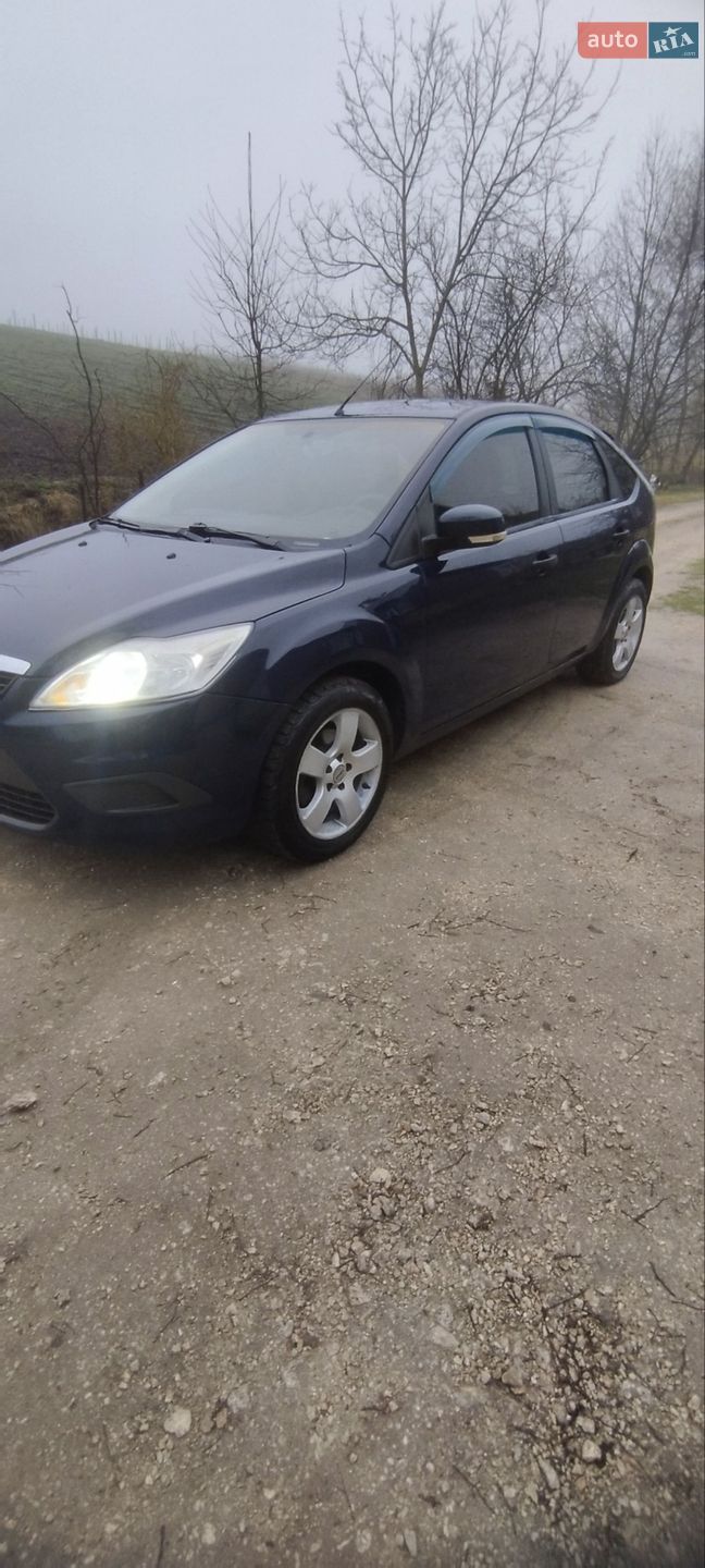 Ford Focus 2010 VIN WF0PXXGCDPAA86432 фото оголошення 3 з 18