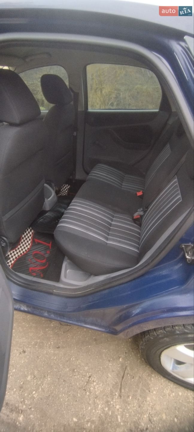 Ford Focus 2010 VIN WF0PXXGCDPAA86432 фото оголошення 17 з 18