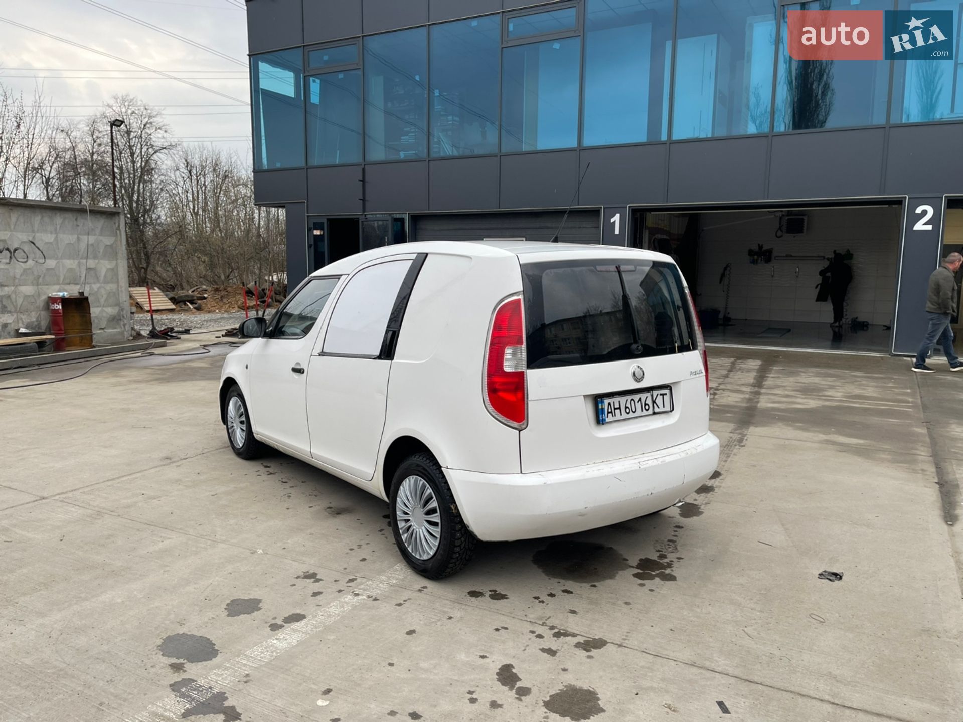 Skoda Praktik 2011 VIN TMB1HB5J5BB600062 фото оголошення 4 з 10