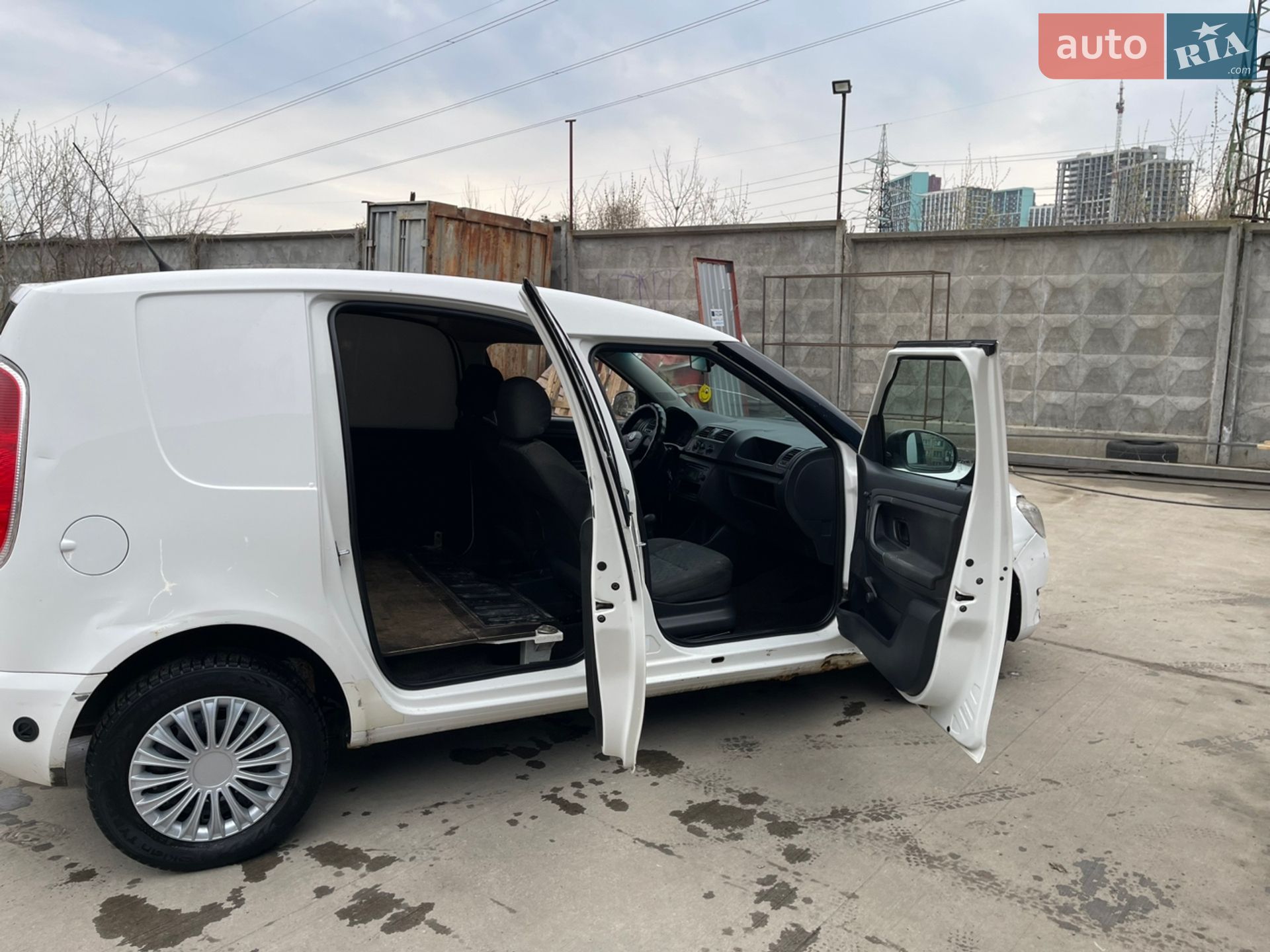 Skoda Praktik 2011 VIN TMB1HB5J5BB600062 фото оголошення 7 з 10