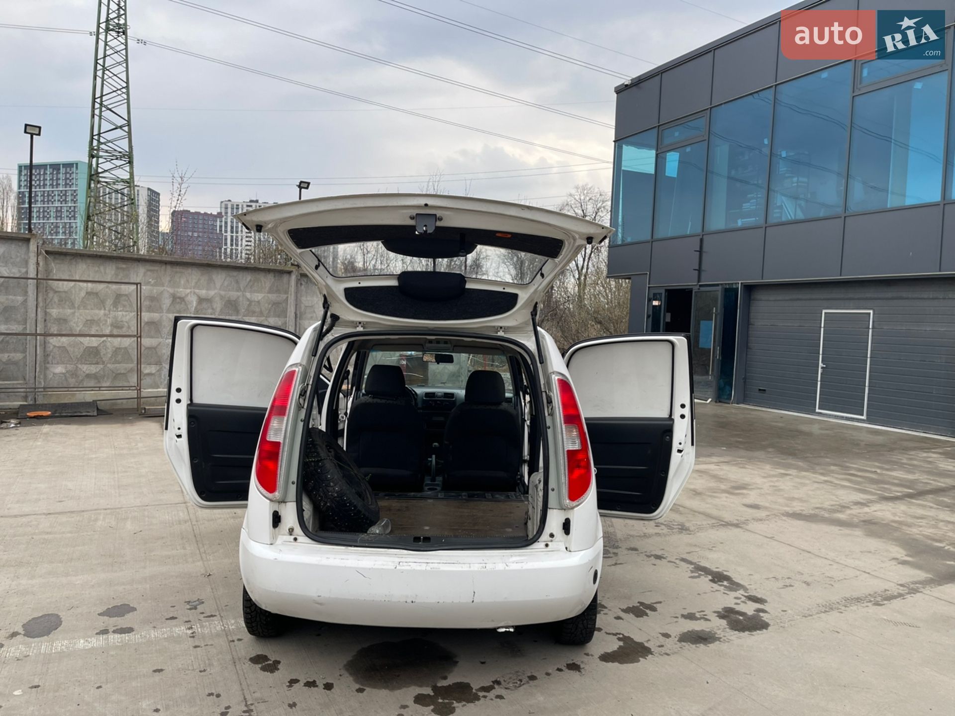 Skoda Praktik 2011 VIN TMB1HB5J5BB600062 фото оголошення 9 з 10