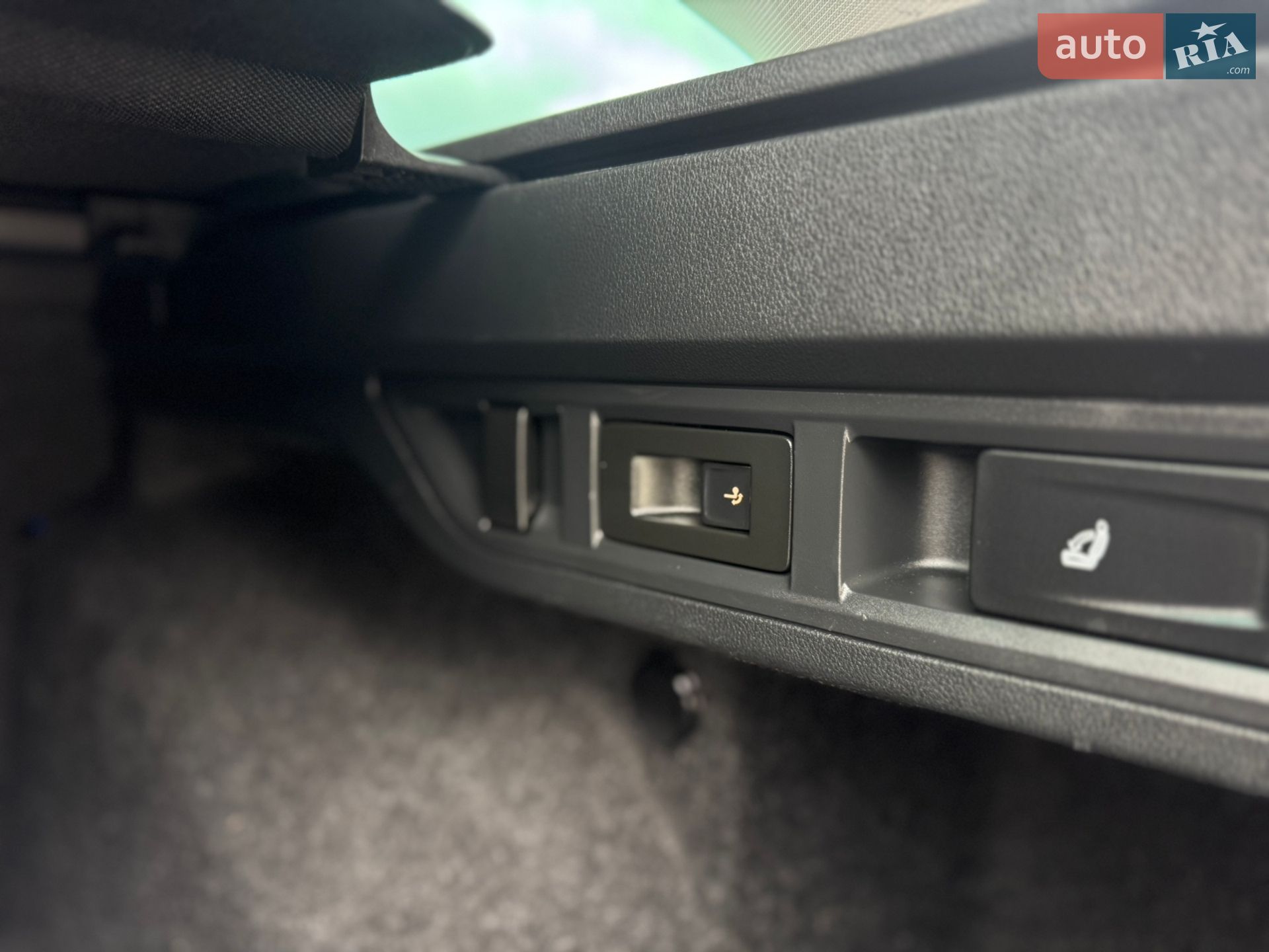 Skoda Octavia 2022 VIN TMBJJ8NX2PY025676 фото оголошення 11 з 59