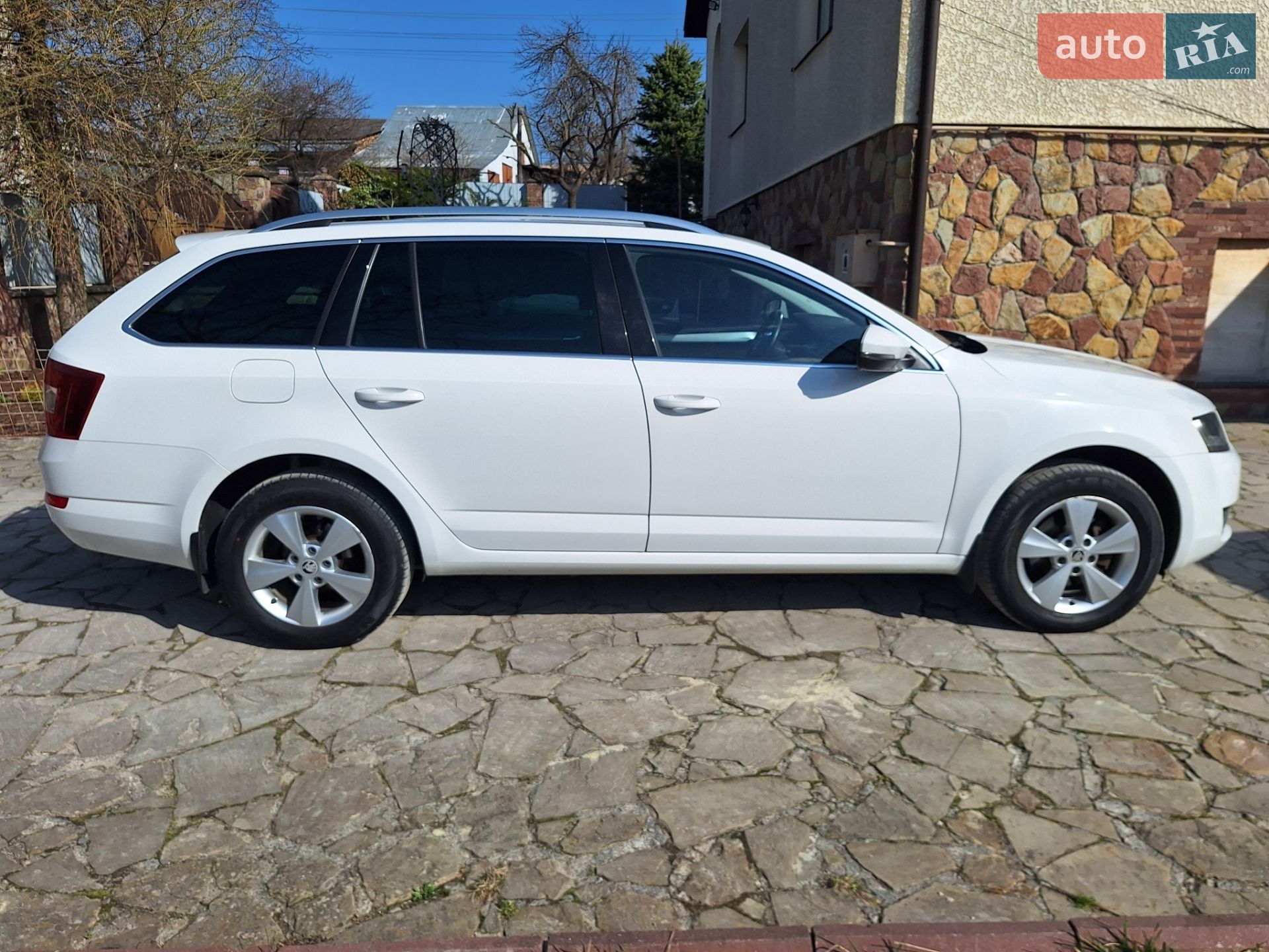 Skoda Octavia 2016 VIN TMBJJ9NE7G0269097 фото оголошення 7 з 49