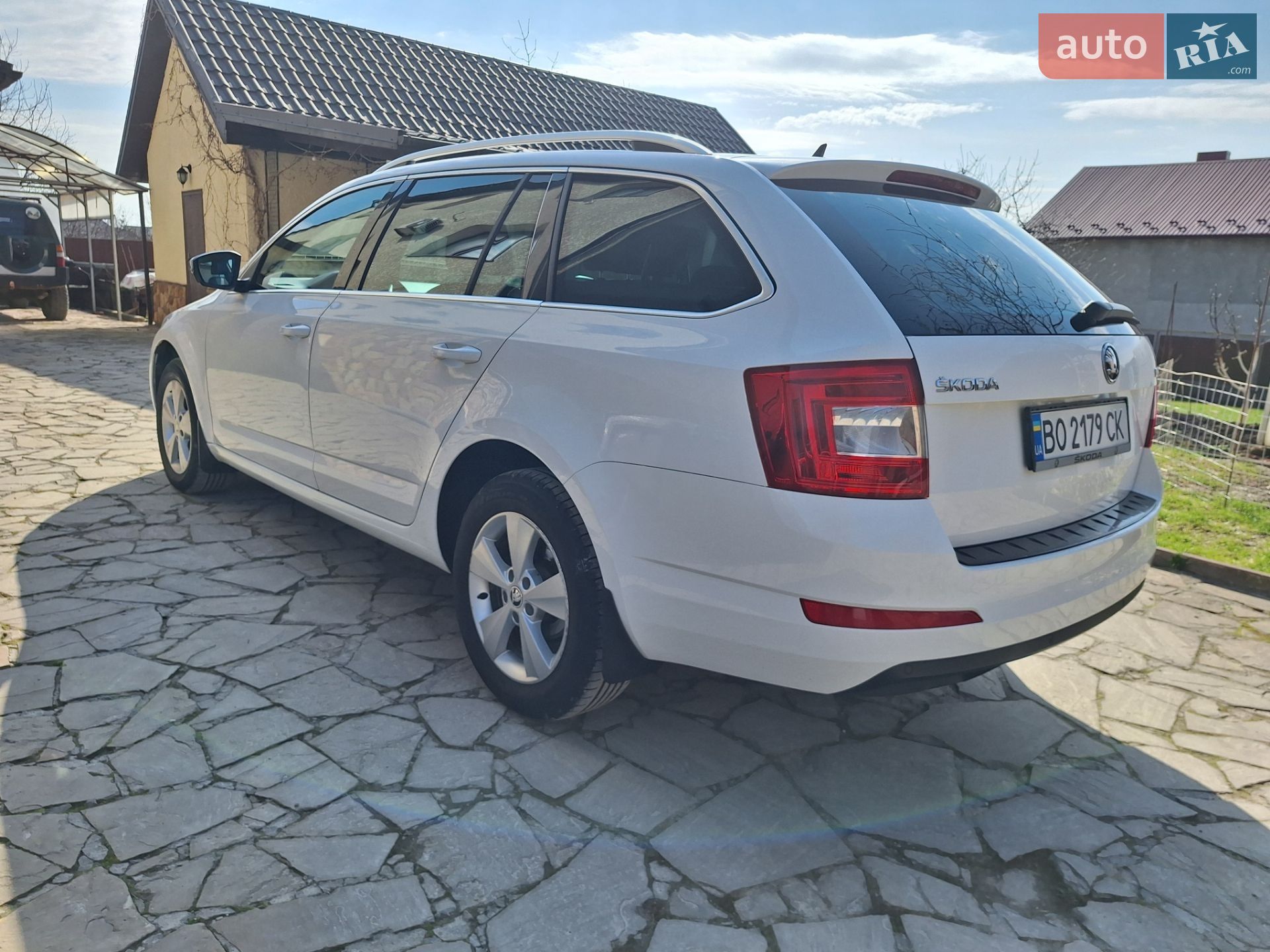 Skoda Octavia 2016 VIN TMBJJ9NE7G0269097 фото оголошення 10 з 49